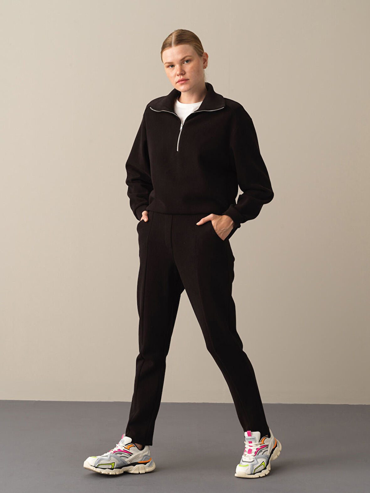 Xint Siyah Regular Fit Sweat Pantolon