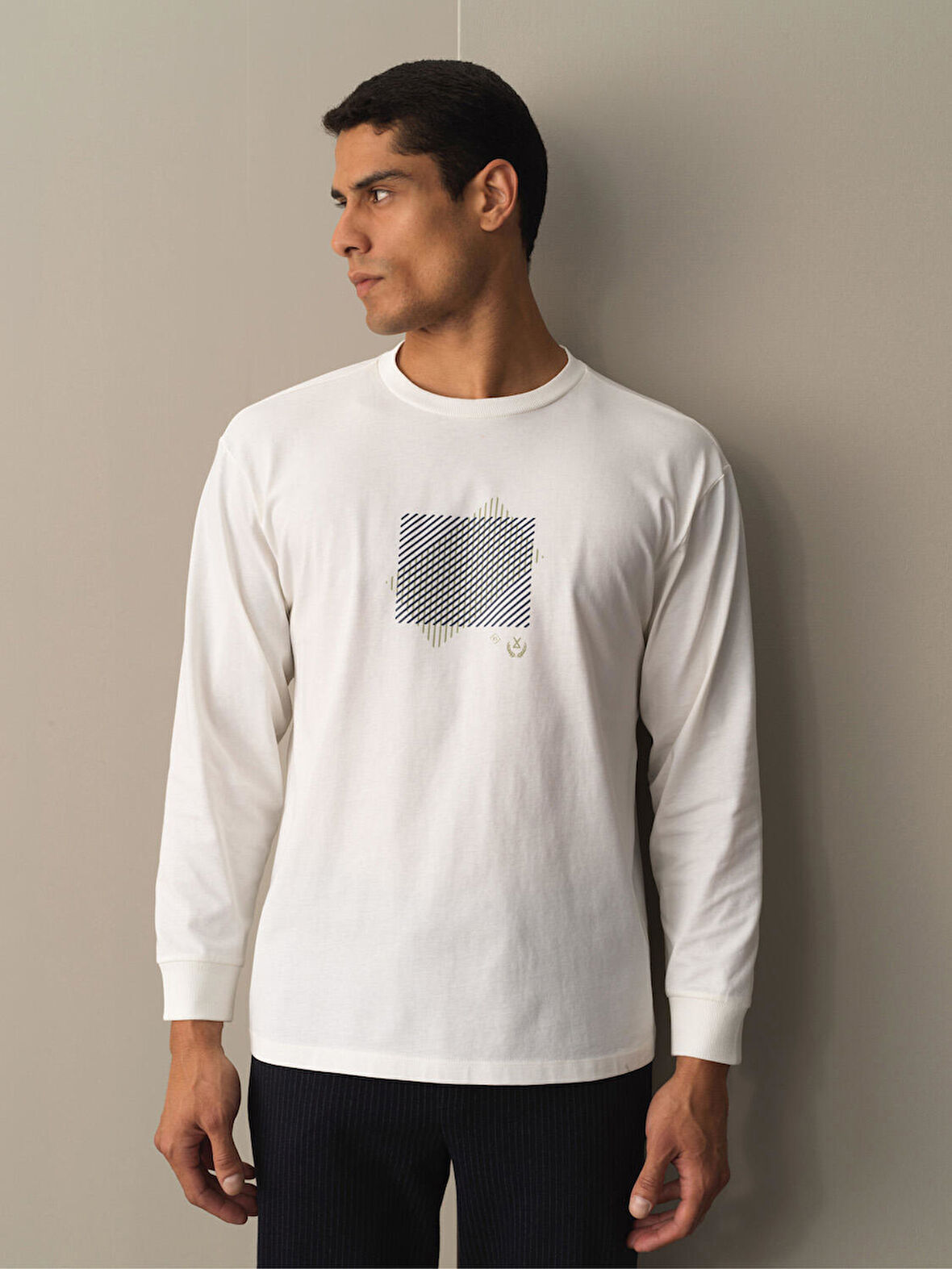 Xint Beyaz Regular Fit Baskılı Tişört