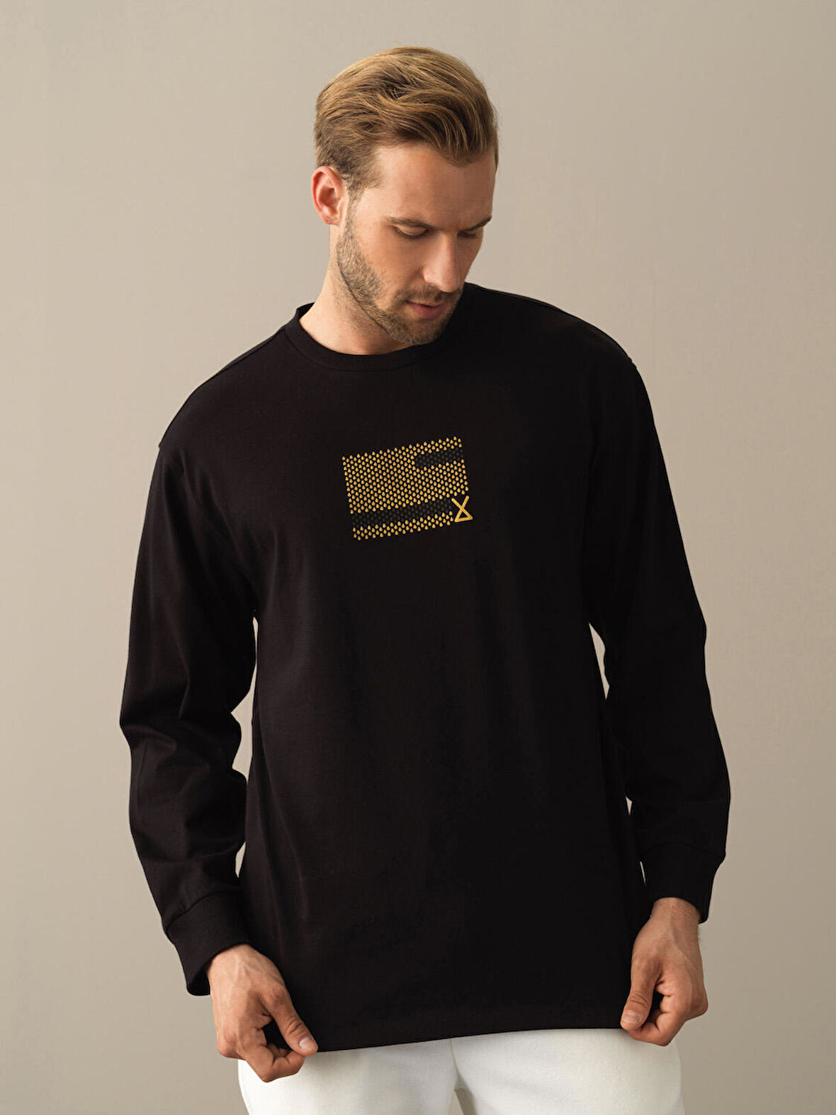 Xint Siyah Oversize Baskılı Tişört