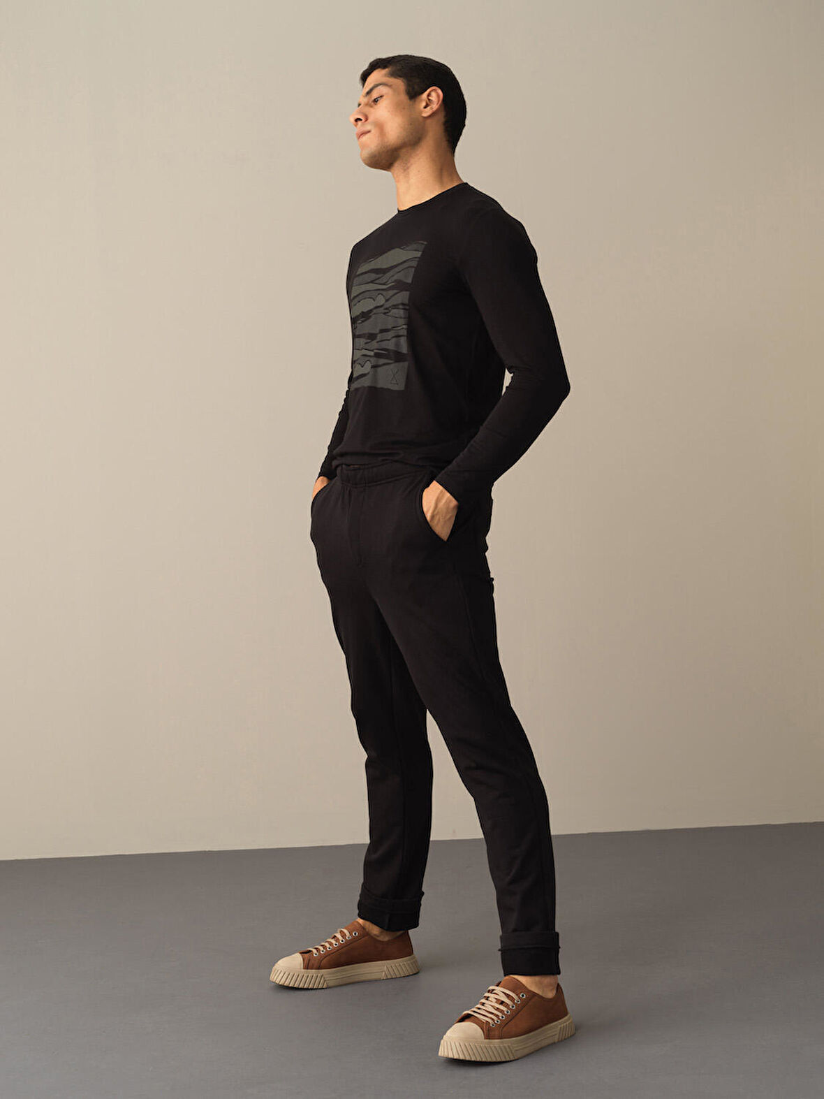 Xint Siyah Regular Fit Jogger Pantolon