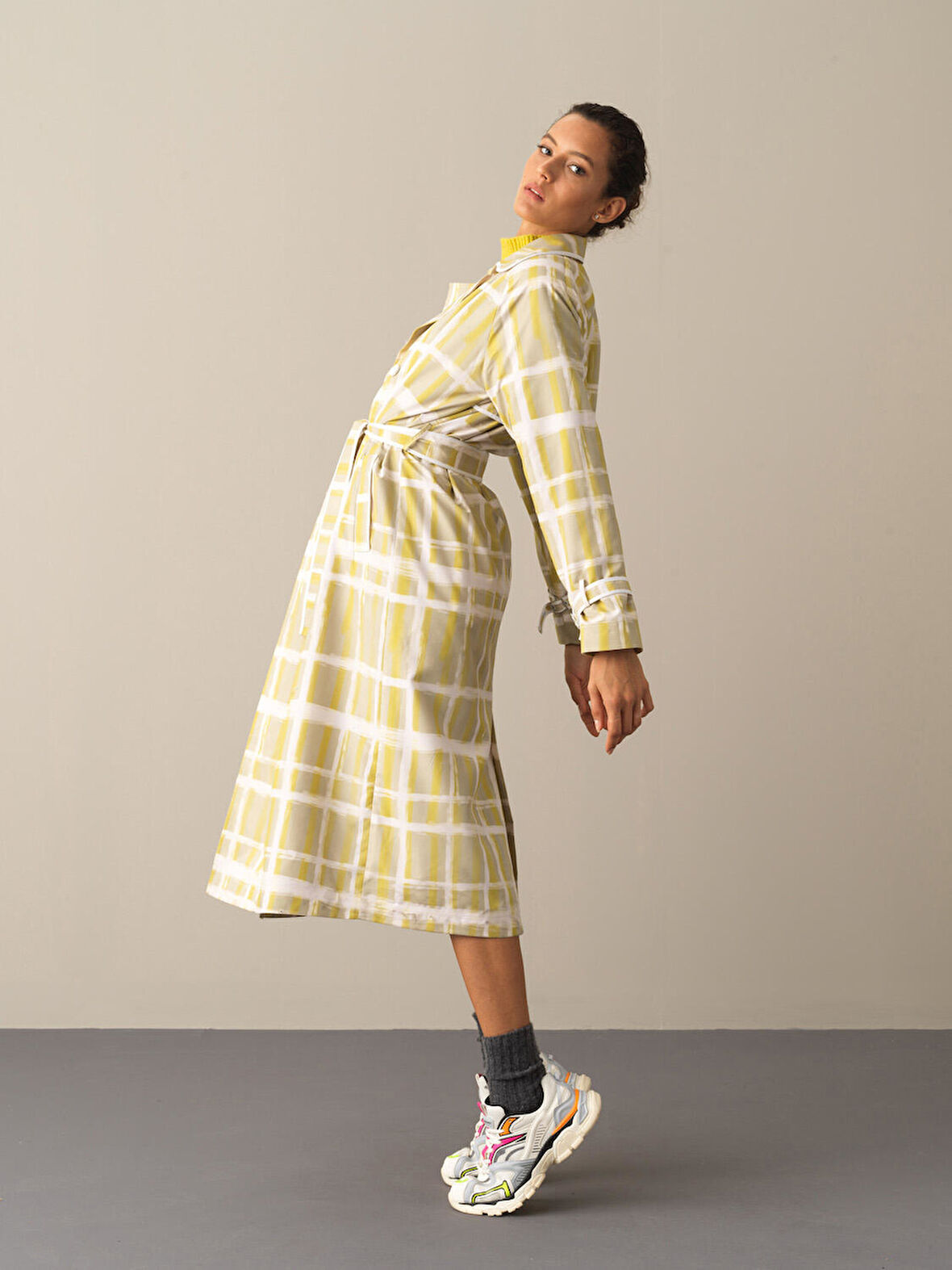 Xint Sarı Formunu Koruyan Regular Fit Desenli Trençkot