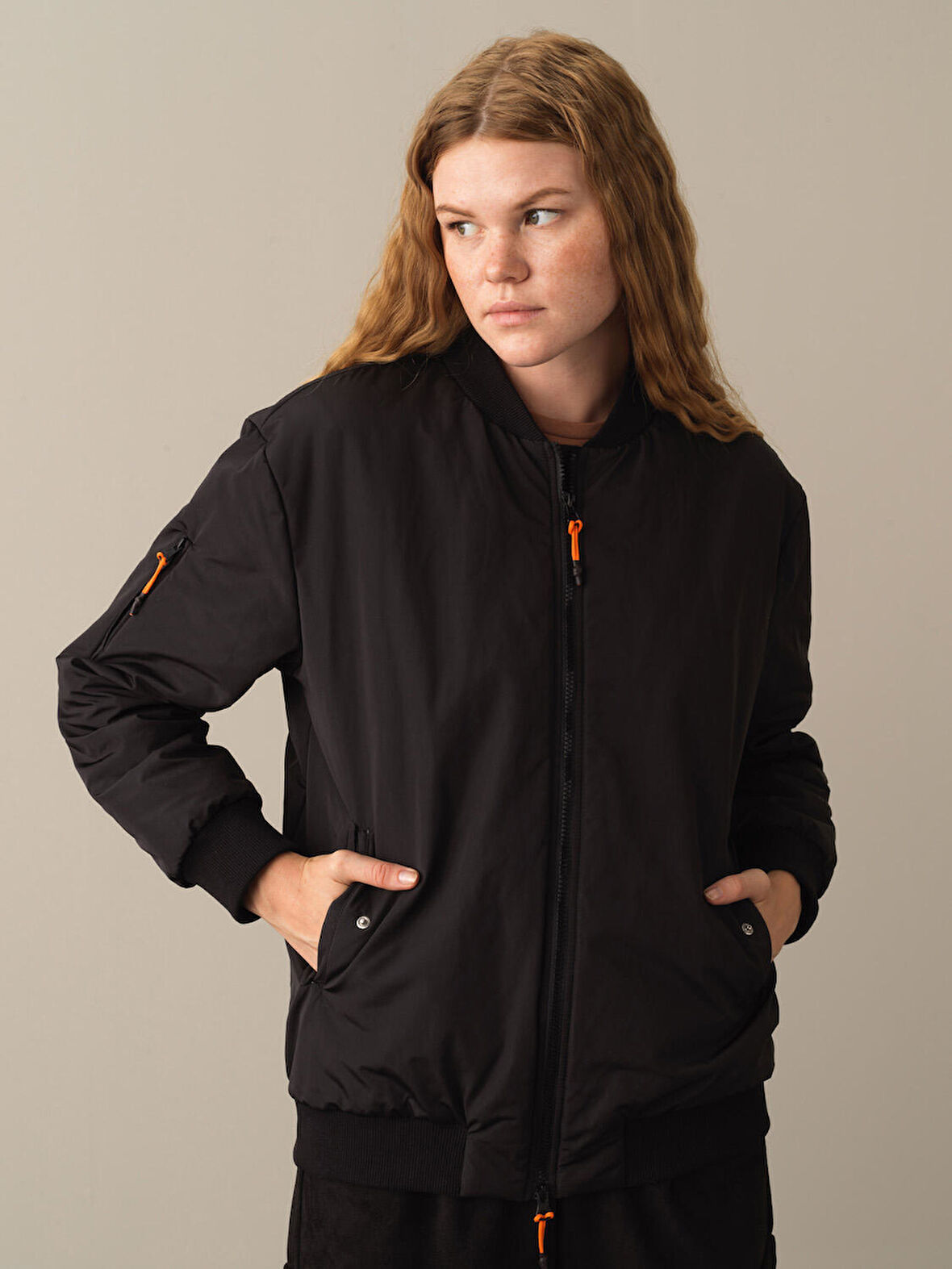 Xint Siyah Fermuarlı Oversize Bomber Ceket