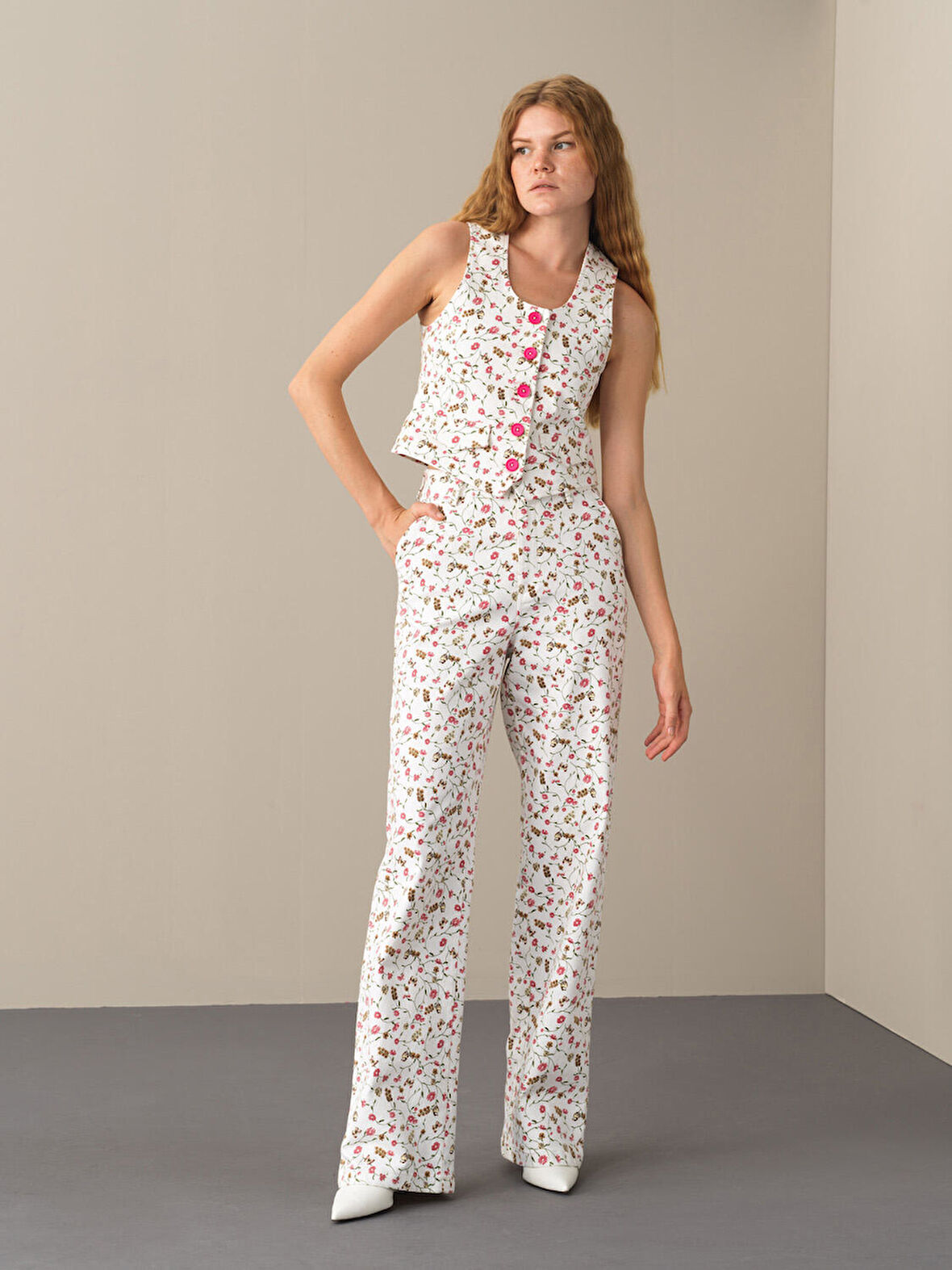 Xint Pembe Pamuklu Regular Fit Desenli Yelek