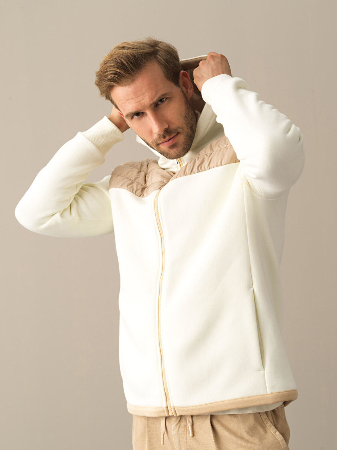 Xint Ekru Regular Fit Sweatmont