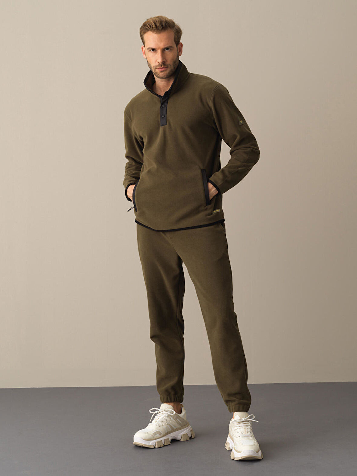 Xint Haki Regular Fit Polar Sweatshirt