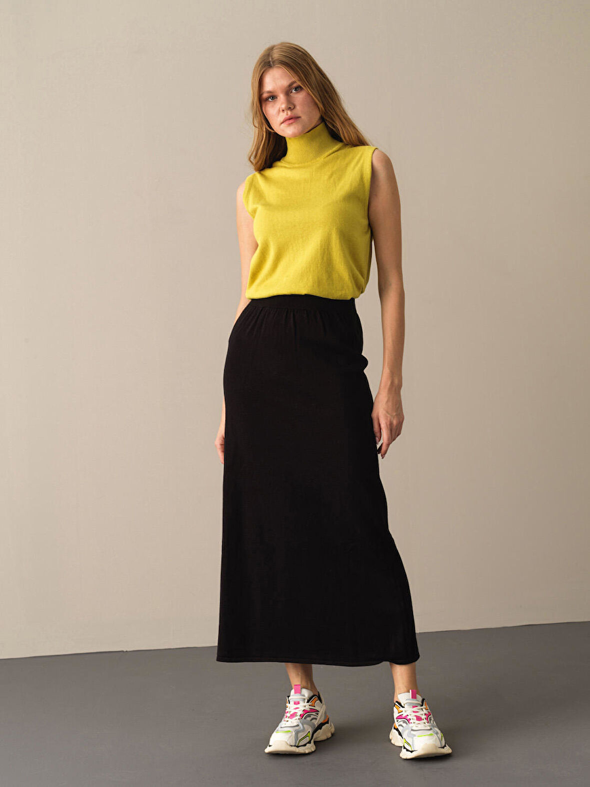 Xint Siyah Regular Fit Triko Uzun Etek