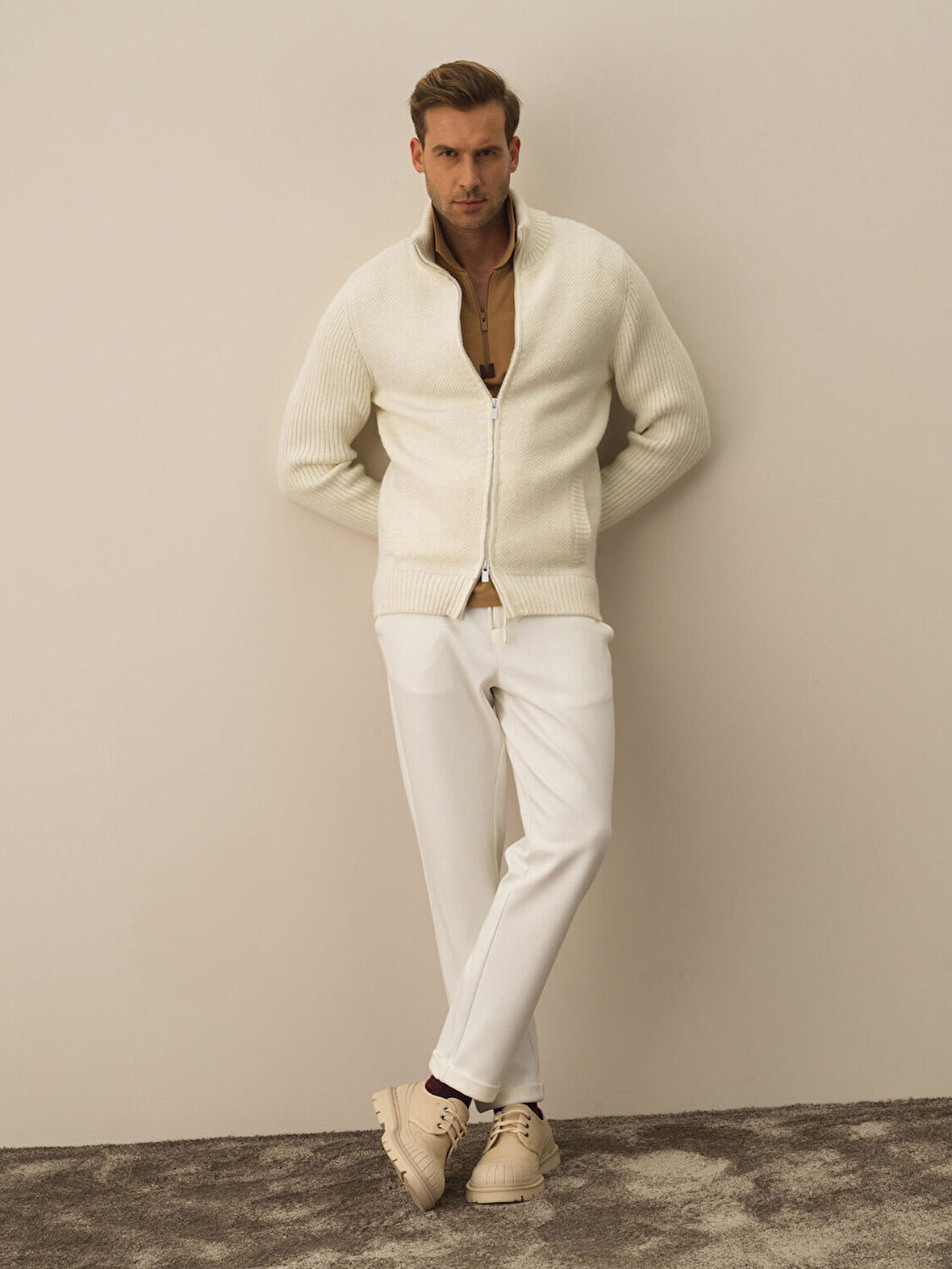 Xint Ekru Doğal Yün Dokulu Regular Fit Hırka