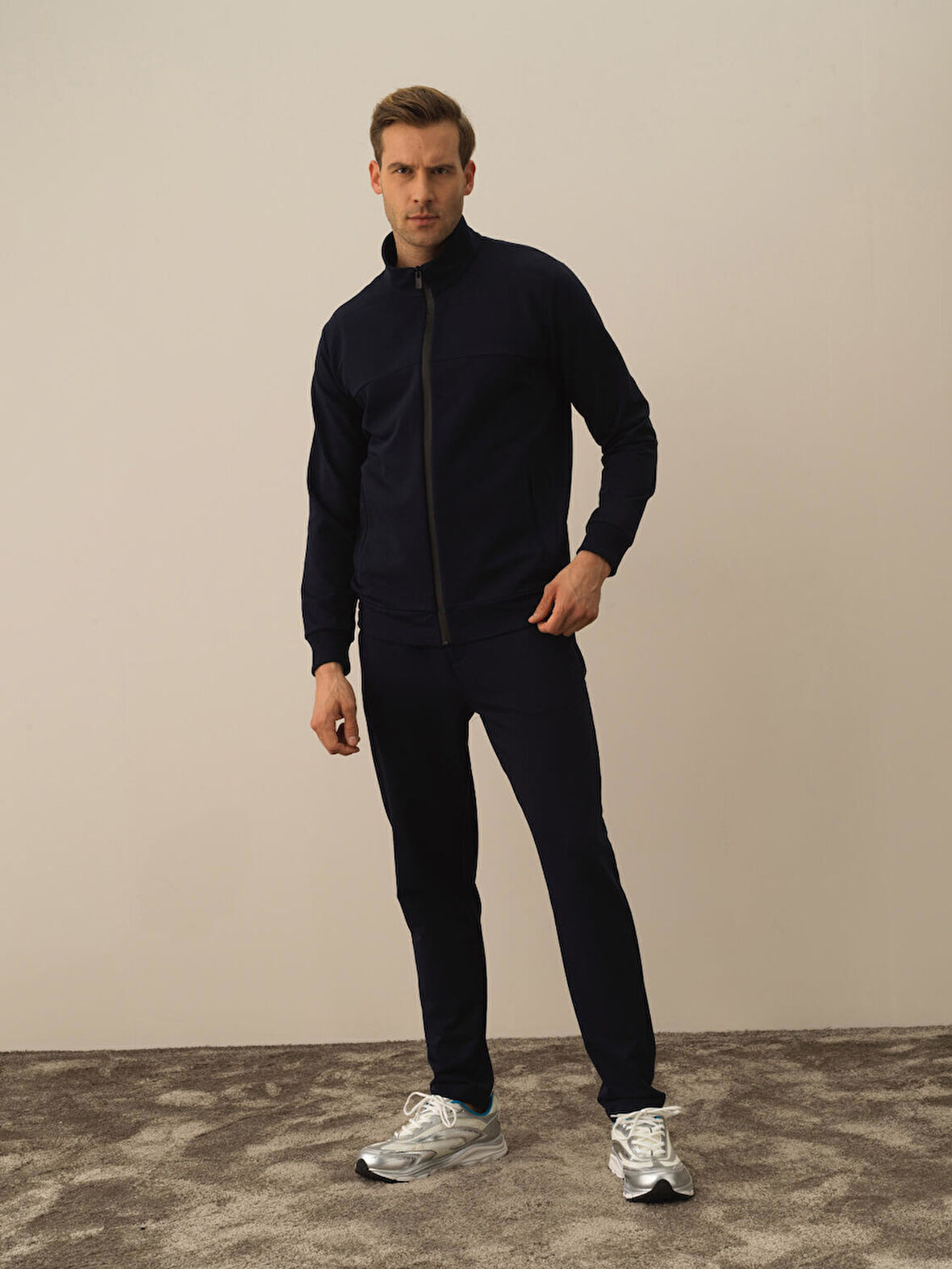 Xint Lacivert Pamuk Dokulu Slim Fit Sweatmont