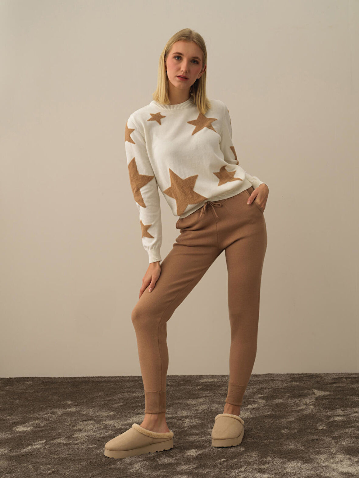 Xint Kırık Beyaz Pamuk Dokulu Regular Fit Kazak