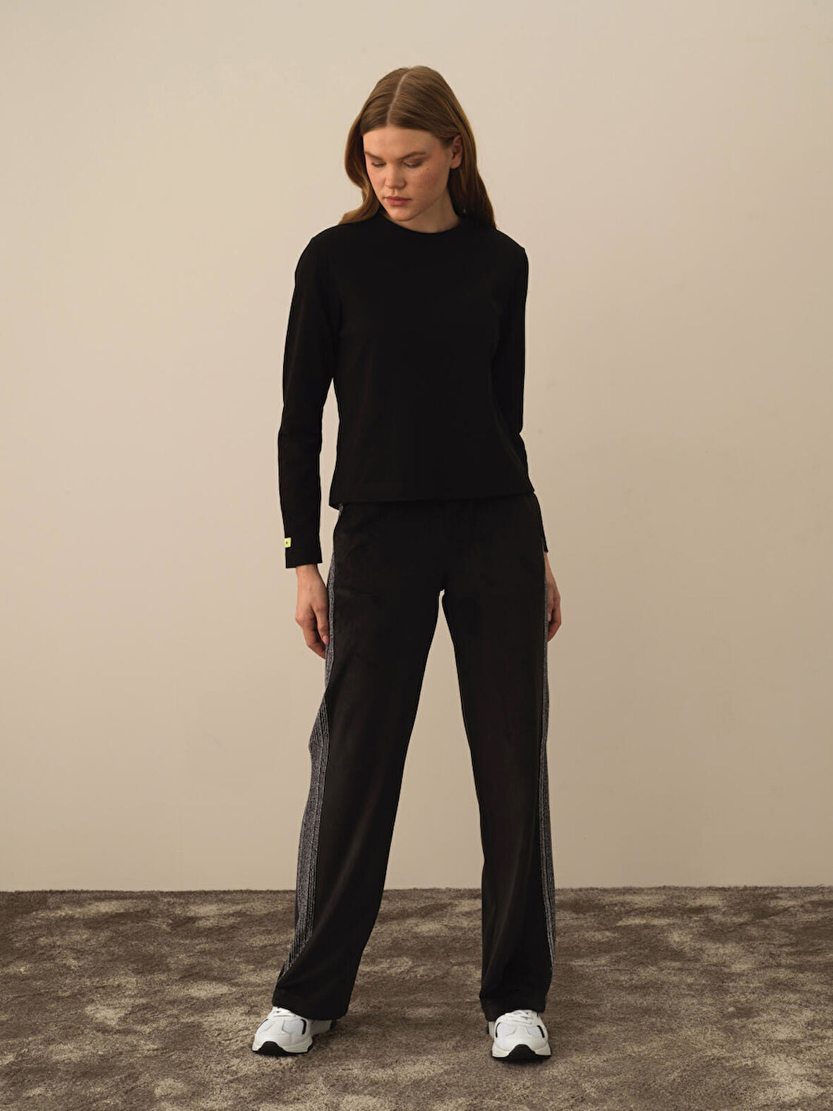 Xint Siyah Pamuk Dokulu Regular Fit Uzun Kollu Tişört