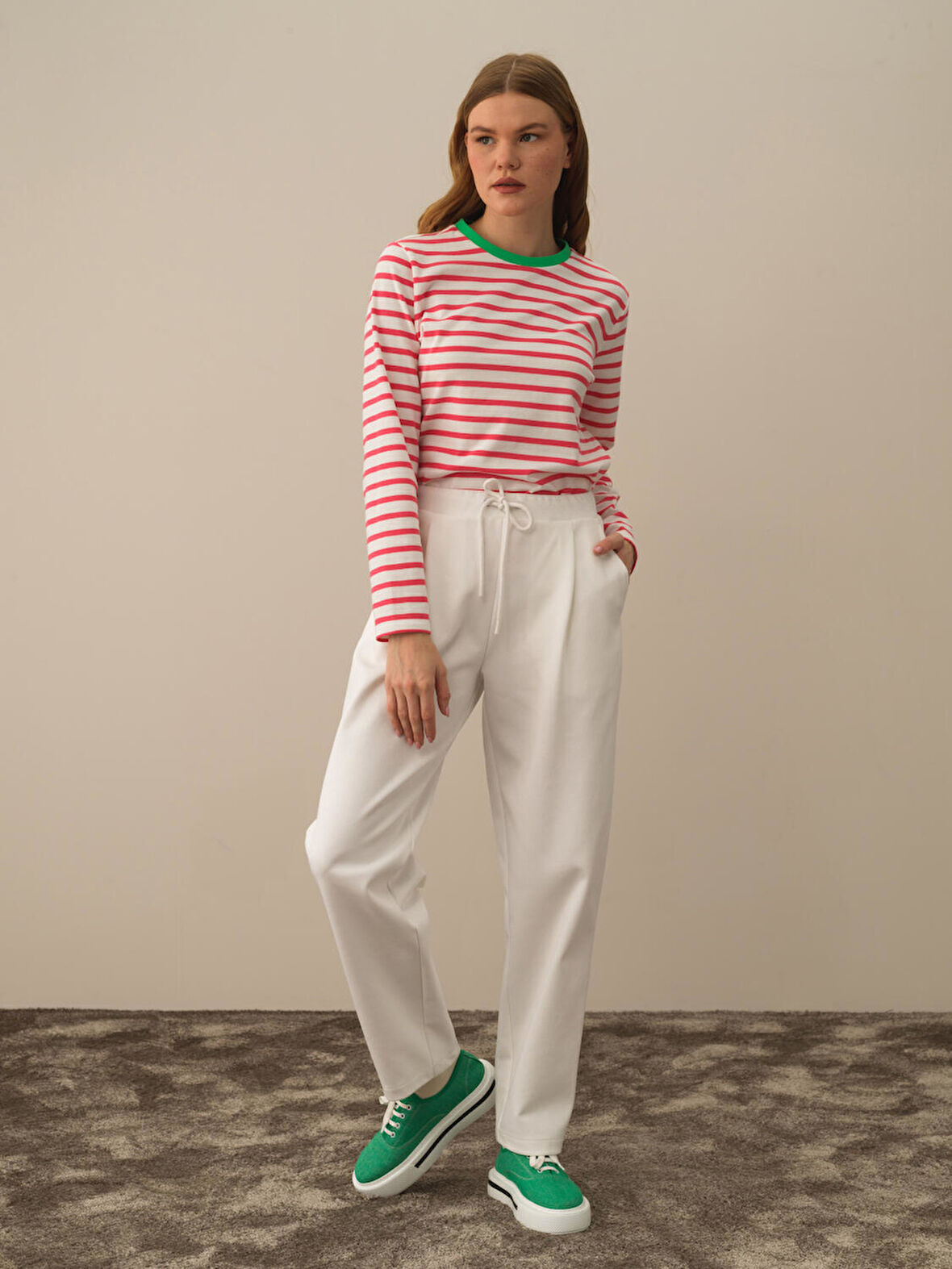 Xint Kırık Beyaz Pamuk Dokulu Regular Fit Sweat Pantolon