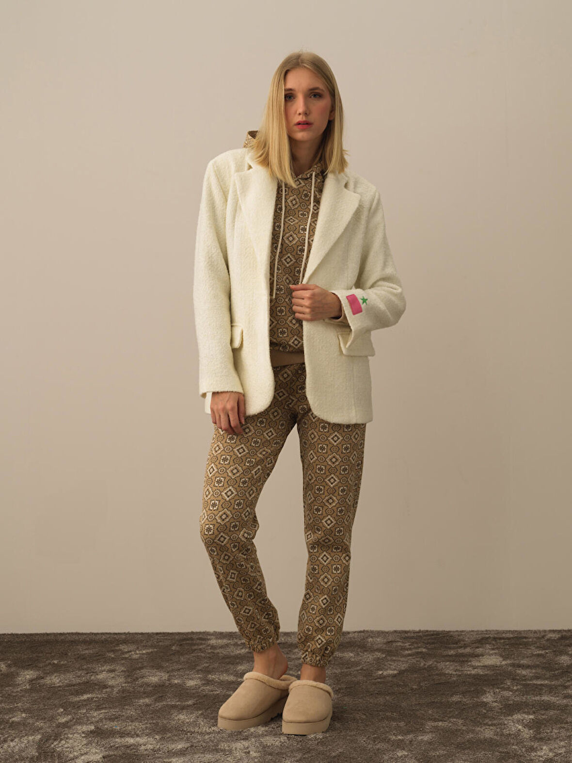 Xint Ekru Doğal Yün Dokulu Oversize Ceket