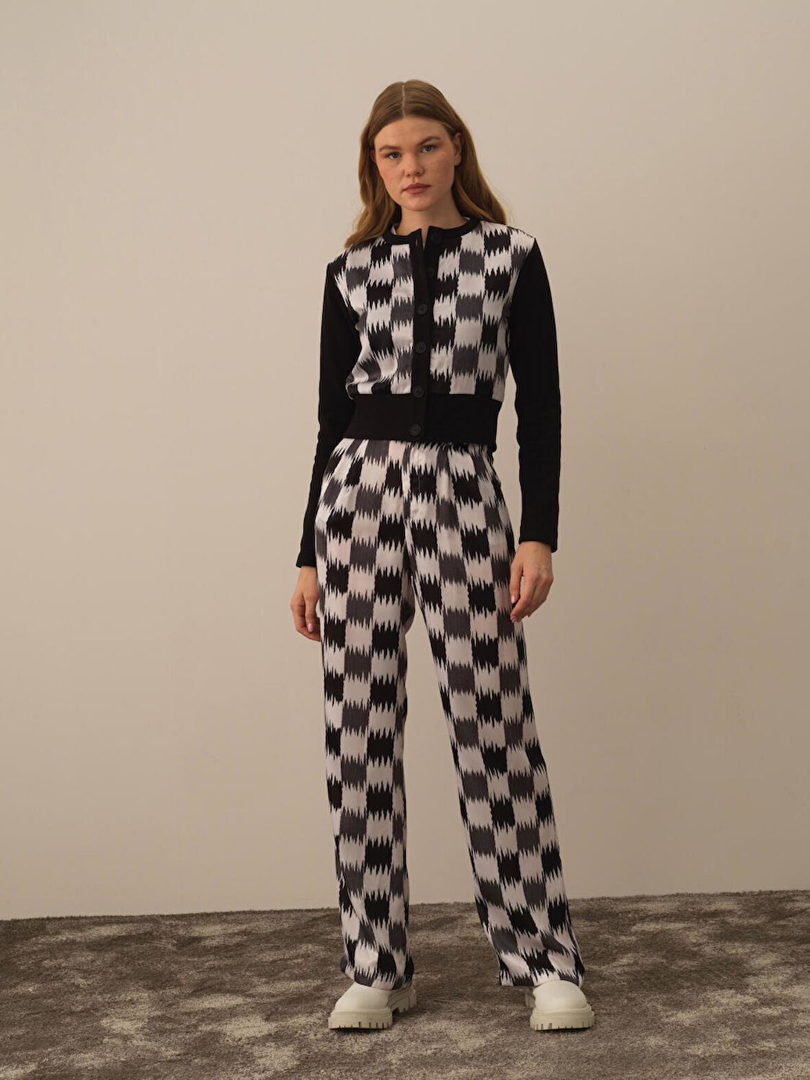 Xint Siyah Pamuk Dokulu Regular Fit Hırka