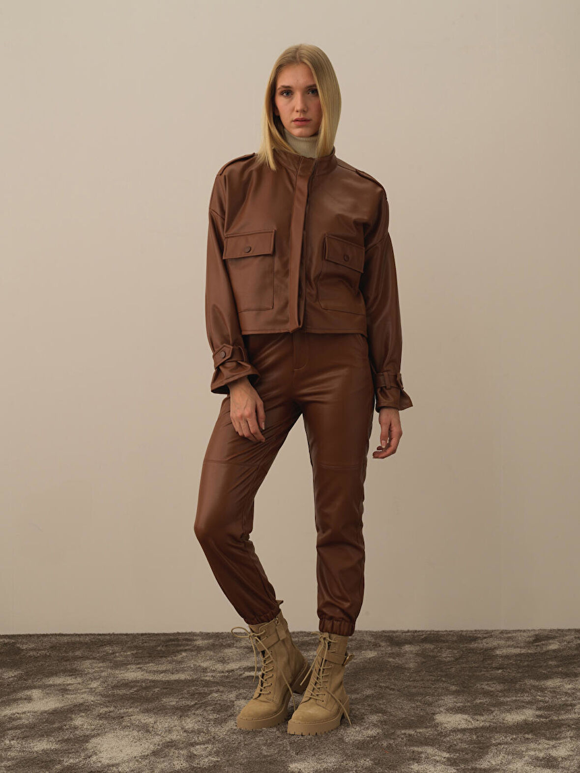 Xint Camel Deri Görünümlü Oversize Ceket