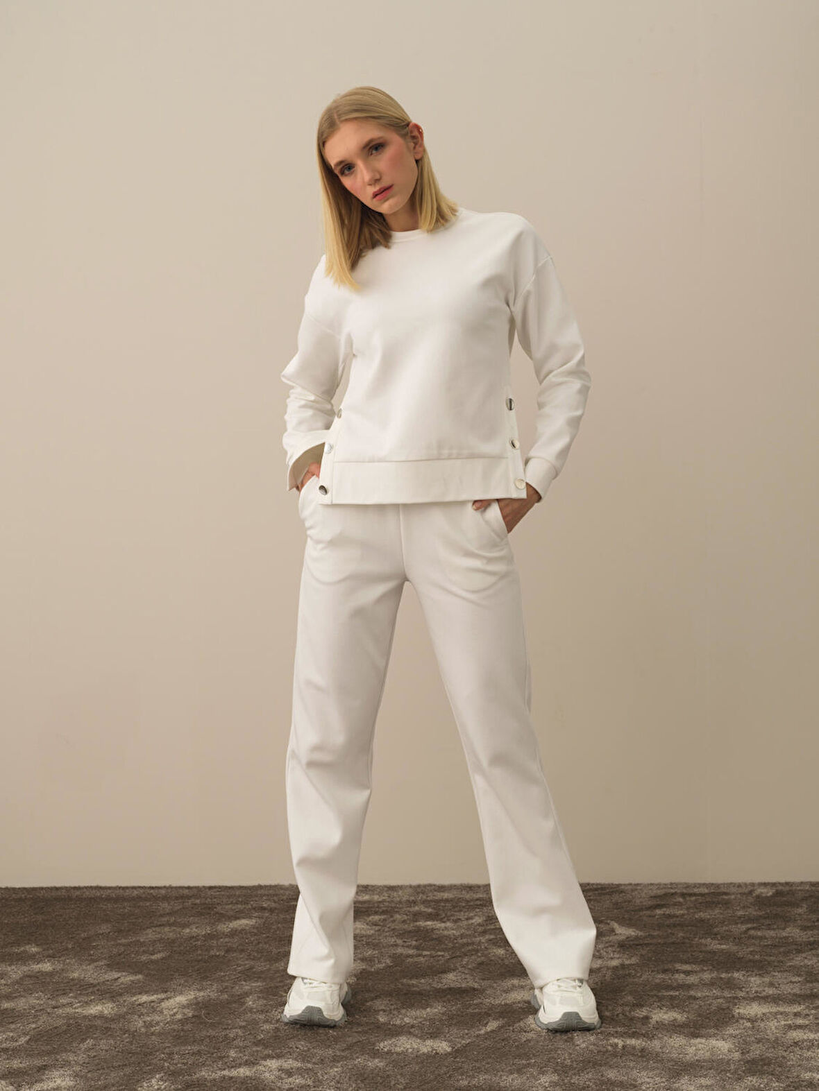 Xint Kırık Beyaz Pamuk Dokulu Oversize Sweatshirt