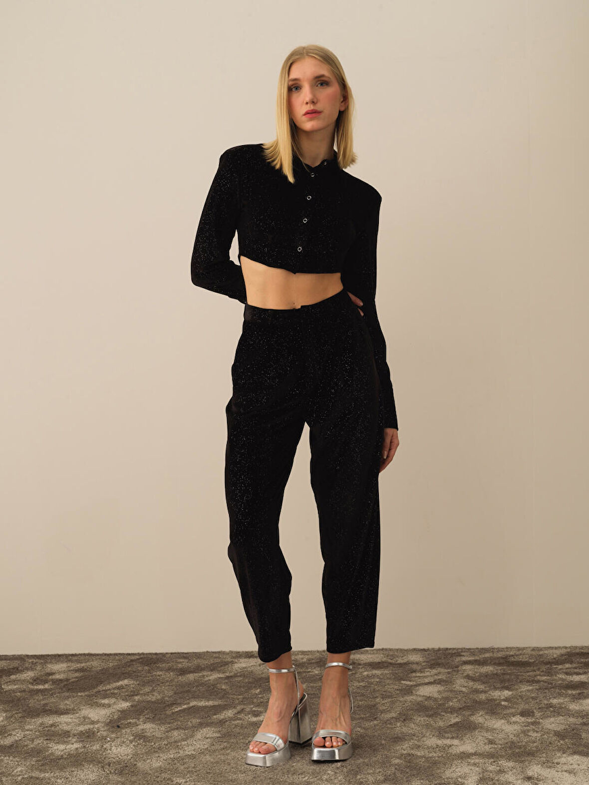 Xint Siyah Esnek Dokulu Oversize Pantolon