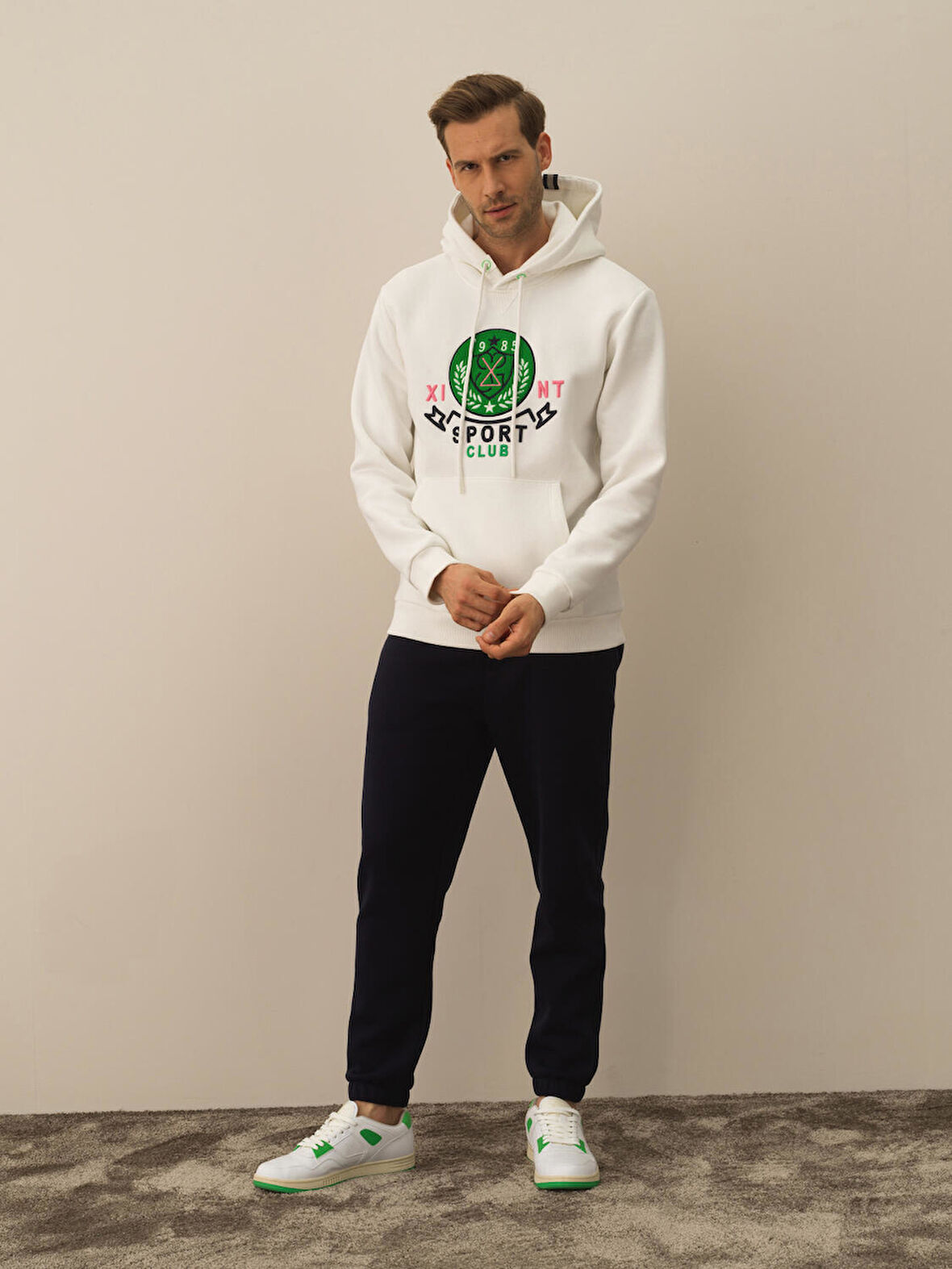 Xint Kırık Beyaz Pamuk Dokulu Regular Fit Sweatshirt