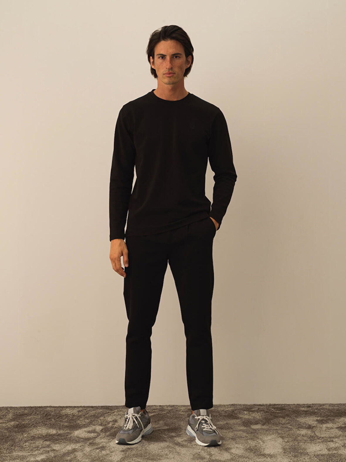 Xint Siyah Pamuk Dokulu Regular Fit Uzun Kollu Tişört