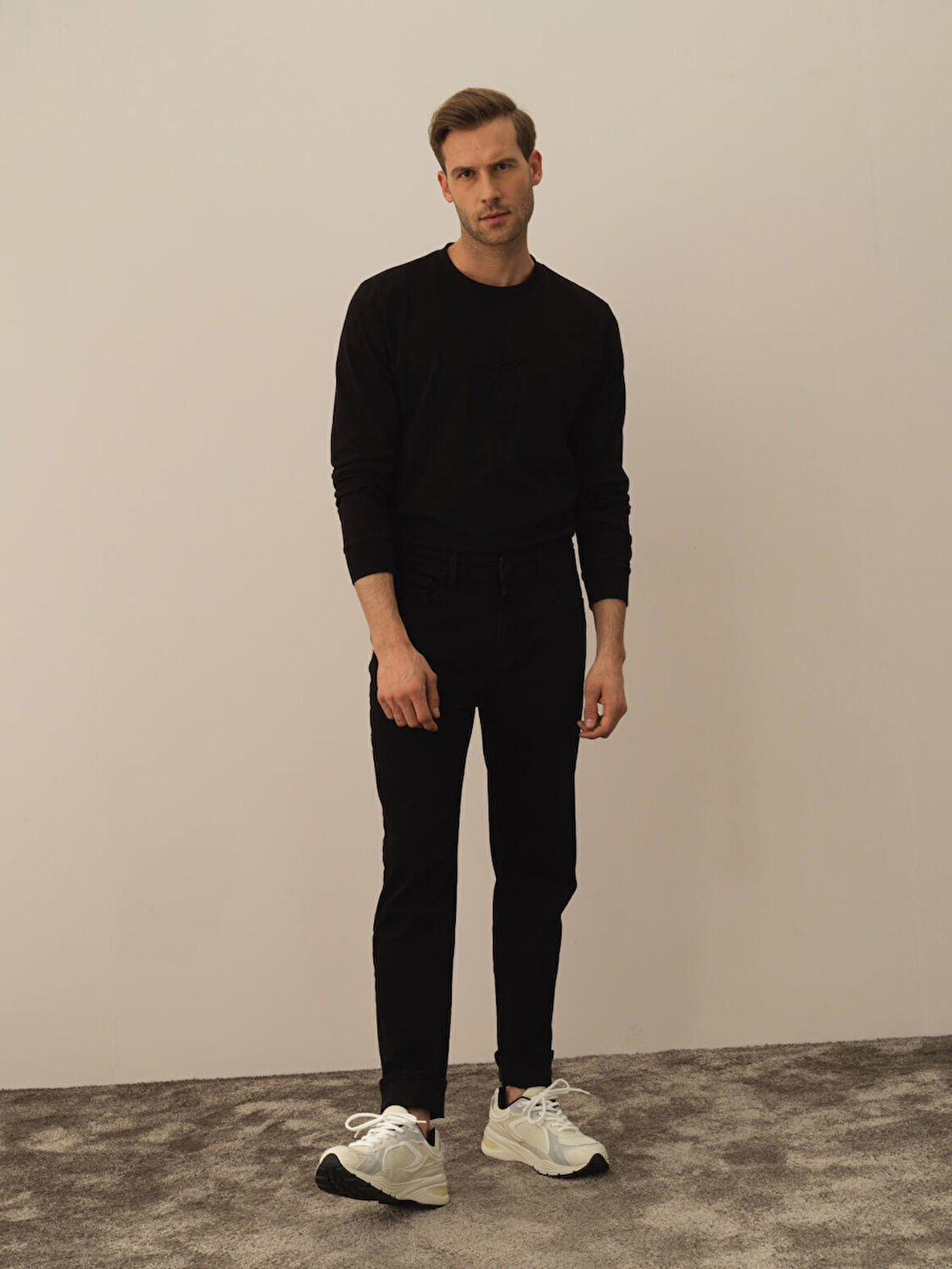 Xint Siyah Pamuk Dokulu Slim Fit Pantolon