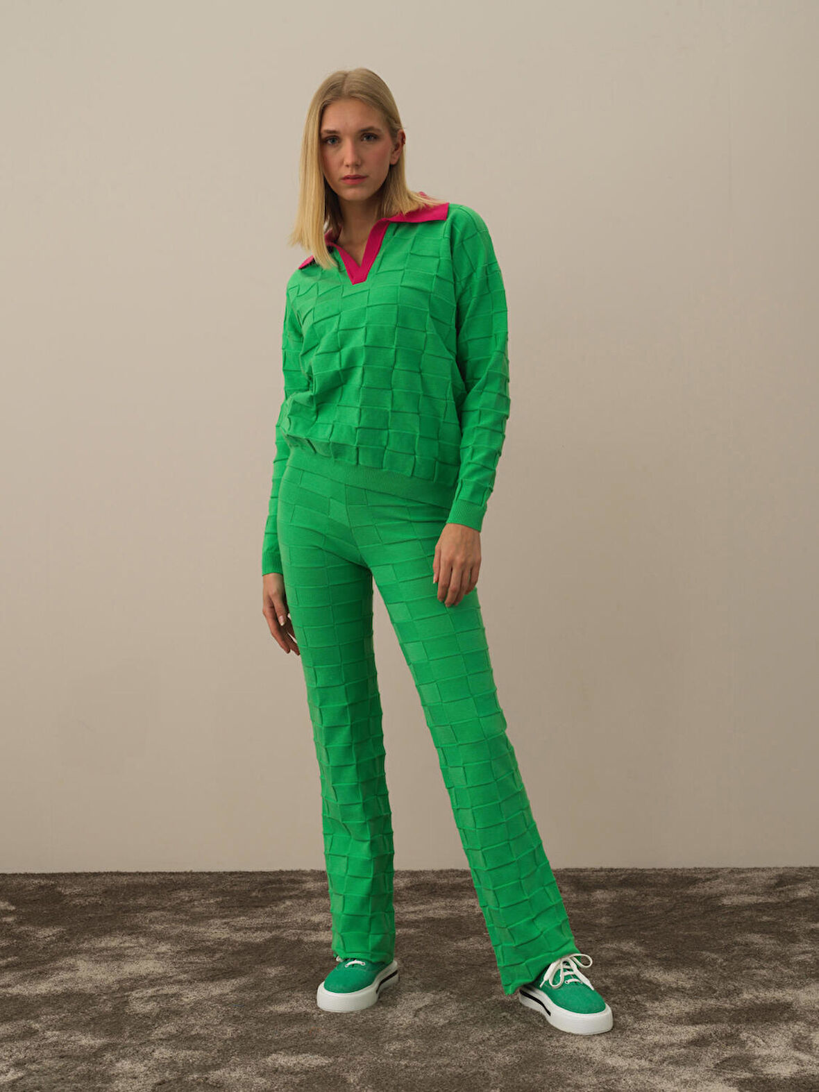 Xint Yeşil Formunu Koruyan Oversize Kazak