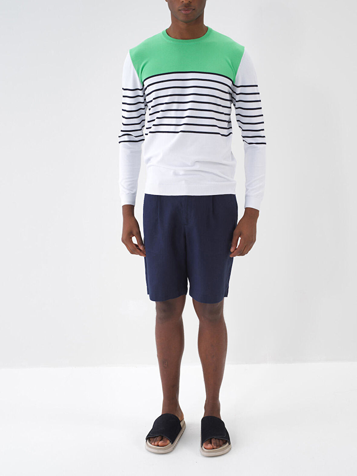 Lacivert Regular Fit Keten Şort