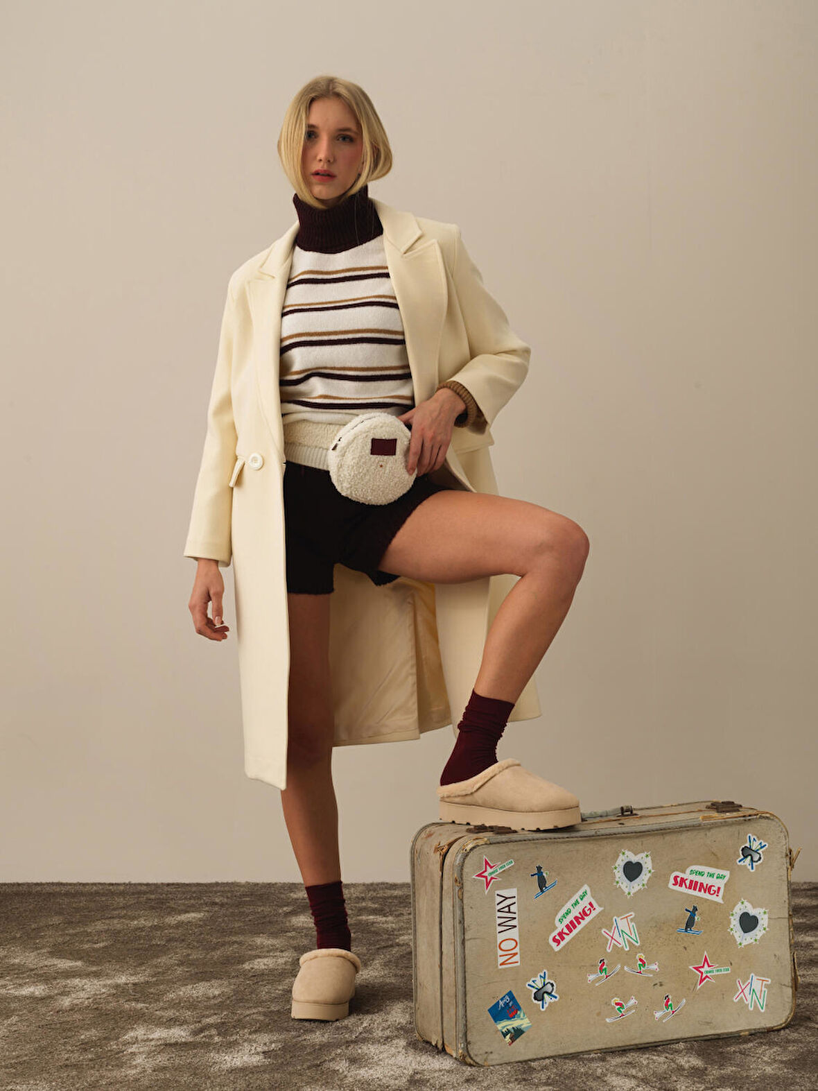 Xint Ekru Esnek Dokulu Oversize Kaban