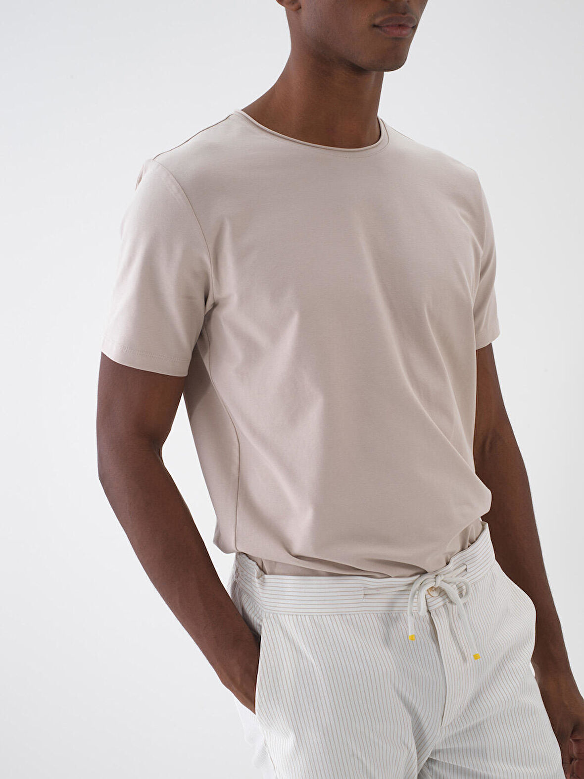Taş Rengi Slim Fit Pamuklu Tişört