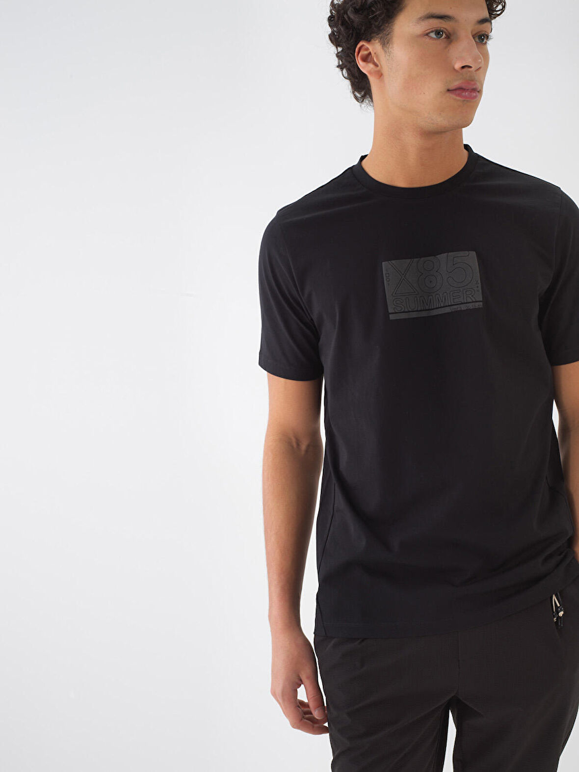 Siyah Regular Fit Pamuklu Tişört