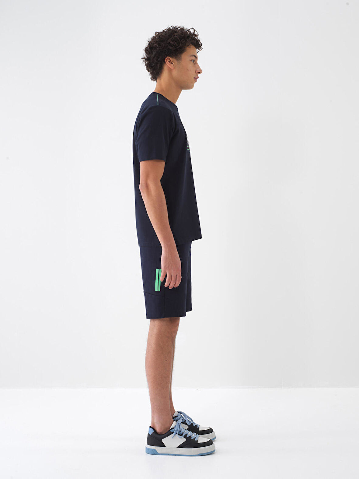 Lacivert Slim Fit Pamuklu Şort