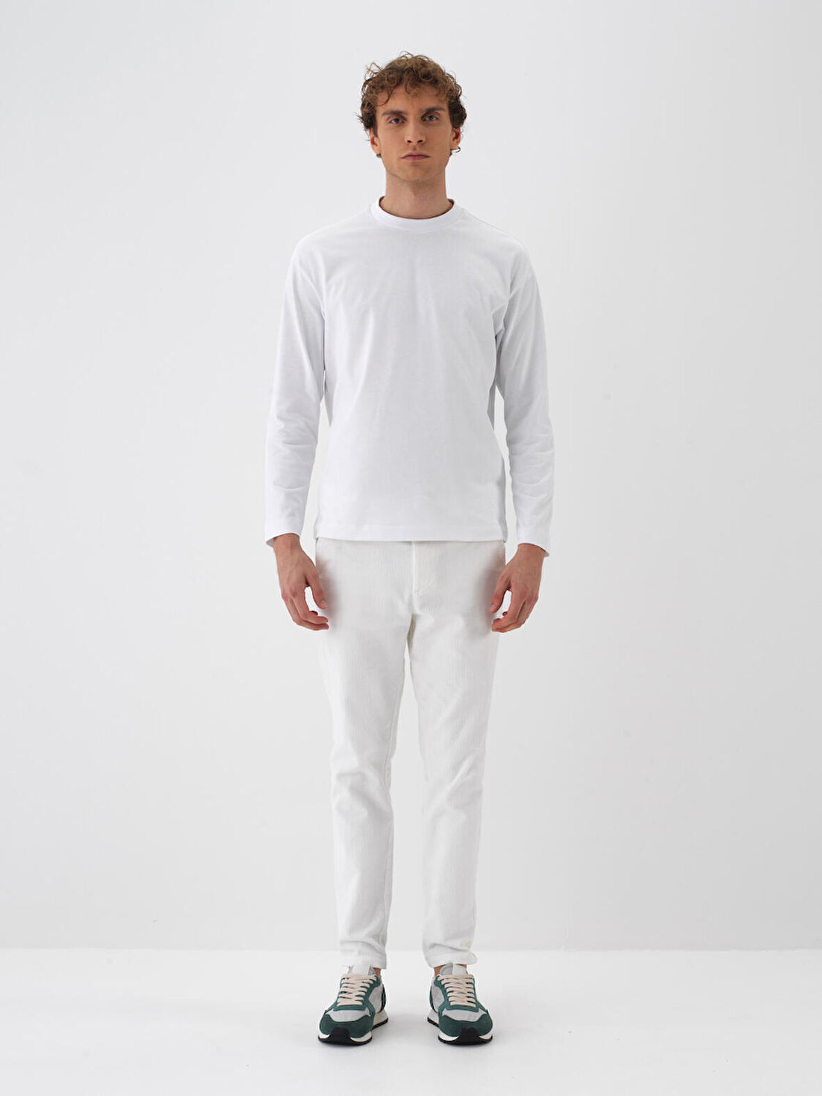 Xint Beyaz Pamuk Dokulu Regular Fit Uzun Kollu Tişört