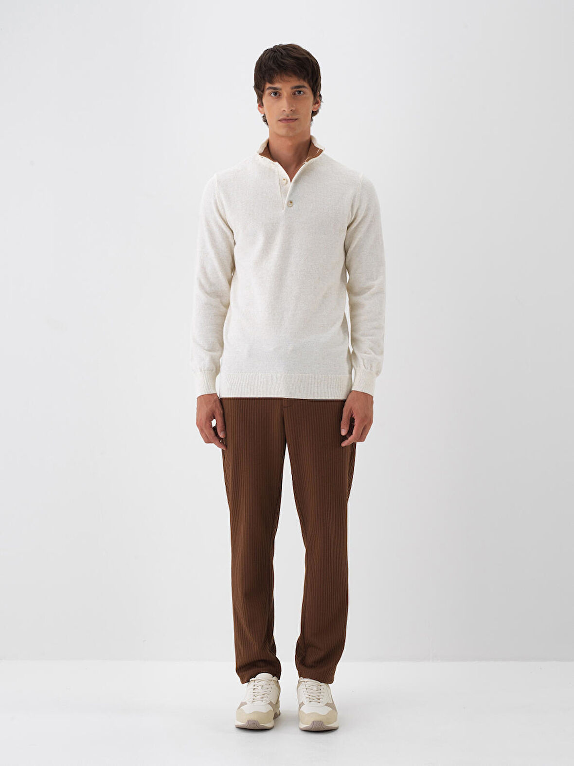 Xint Ekru Doğal Yün Dokulu Regular Fit Kazak