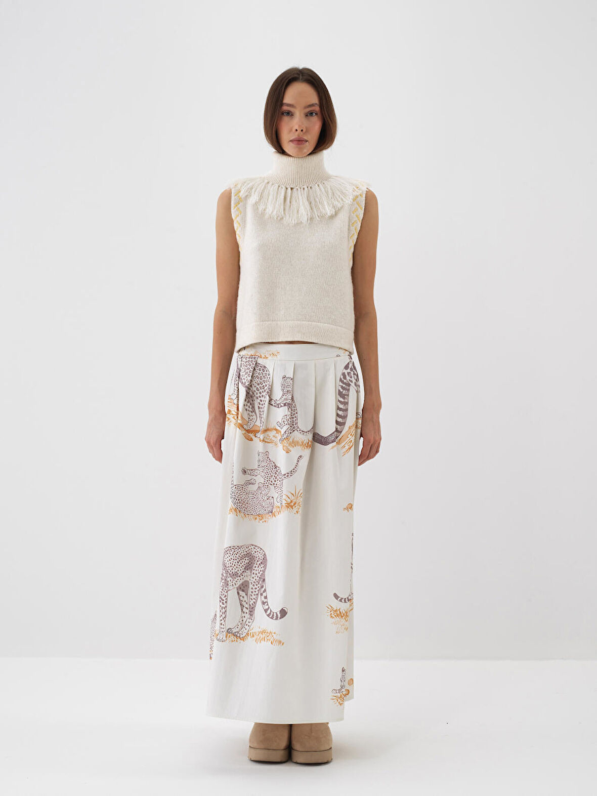 Xint Ekru Doğal Yün Dokulu Regular Fit Kazak