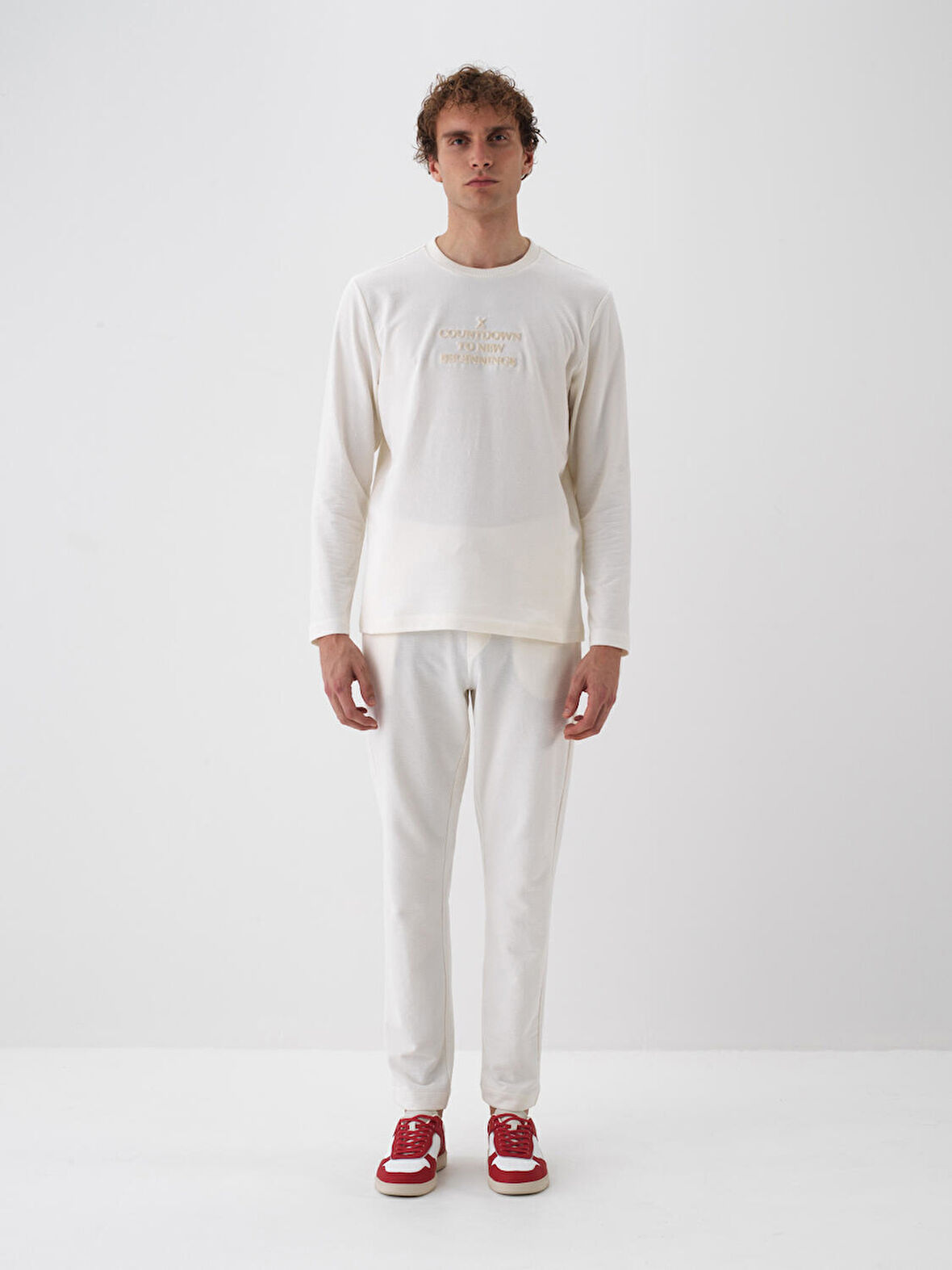 Xint Ekru Pamuk Dokulu Regular Fit Uzun Kollu Tişört