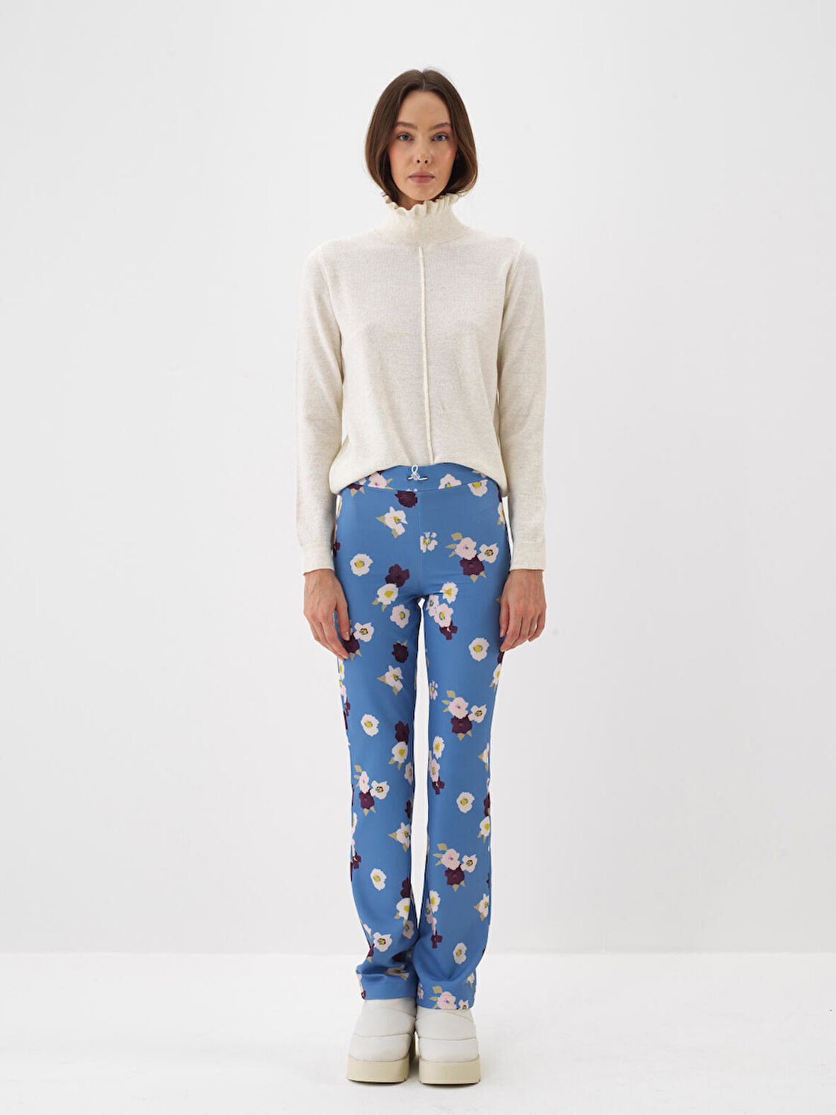 Xint Ekru Doğal Yün Dokulu Slim Fit Kazak