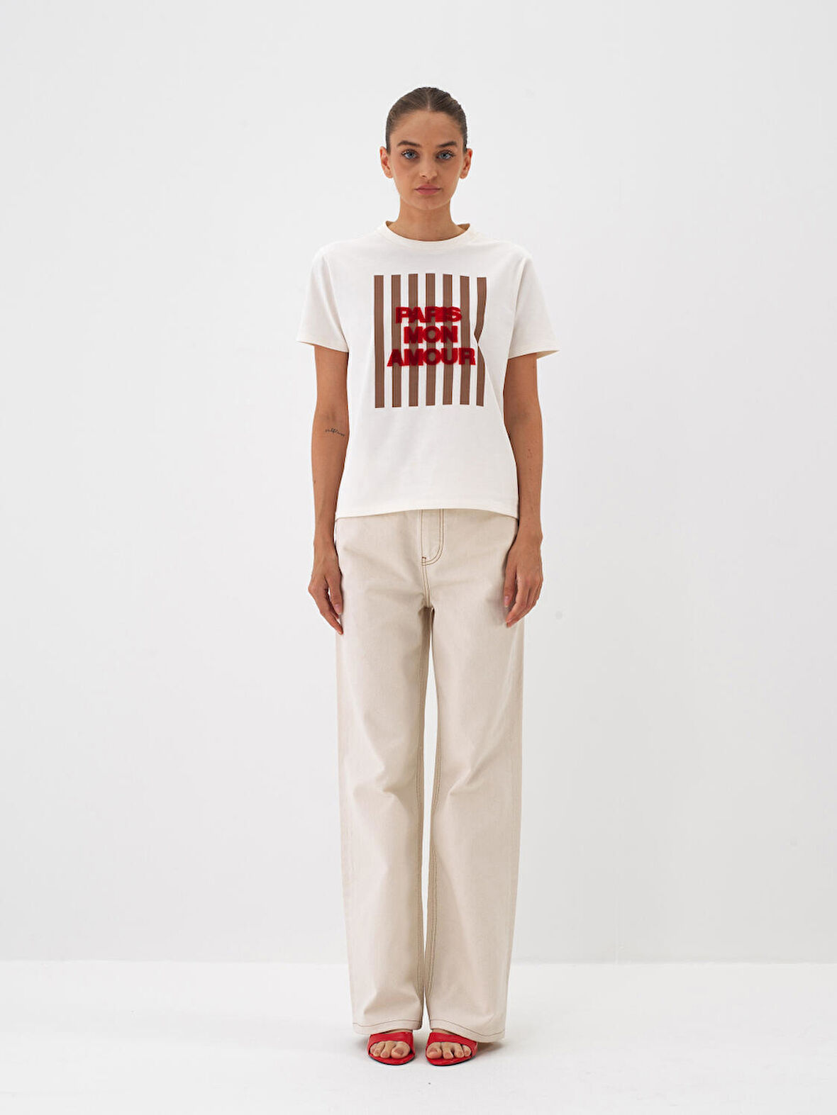 Xint Ekru Pamuk Dokulu Regular Fit Tişört