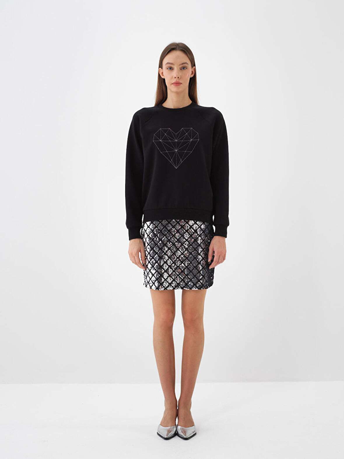 Xint Siyah Pamuk Dokulu Regular Fit Sweatshirt