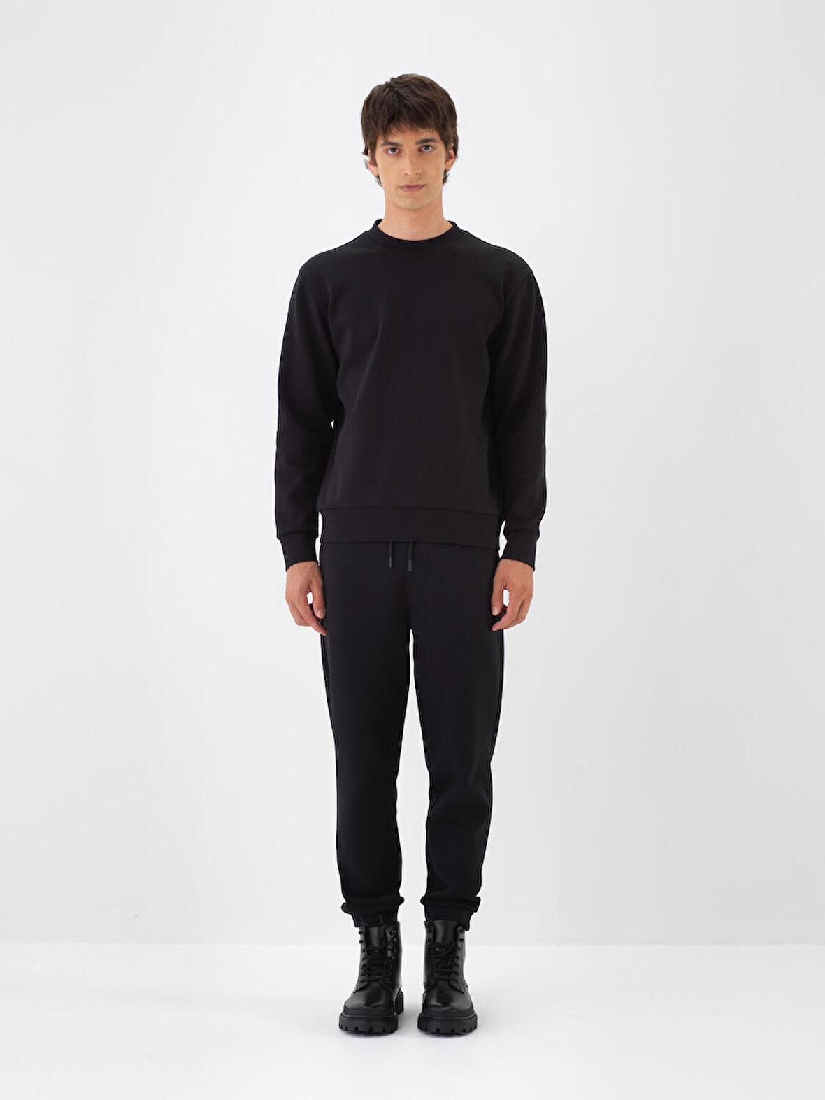 Xint Siyah Pamuk Dokulu Regular Fit Sweat Pantolon