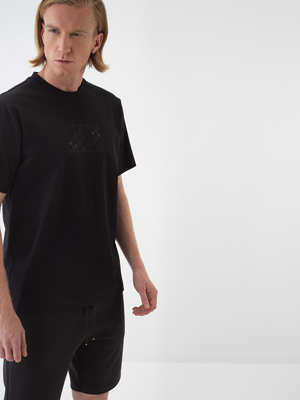 Siyah Regular Fit Pamuklu Tişört