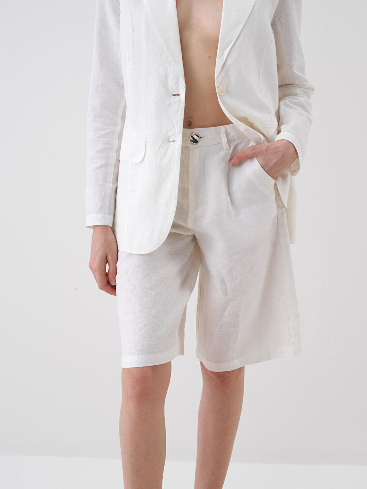 Beyaz Oversize Keten Şort