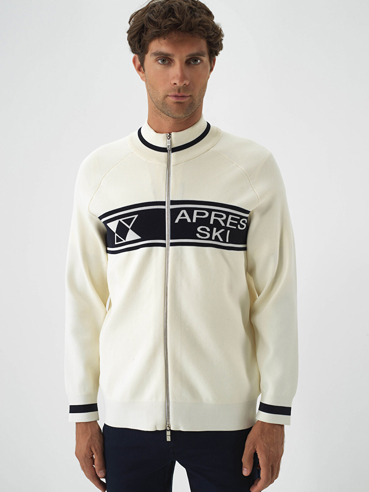 Xint Ekru Formunu Koruyan Regular Fit Hırka