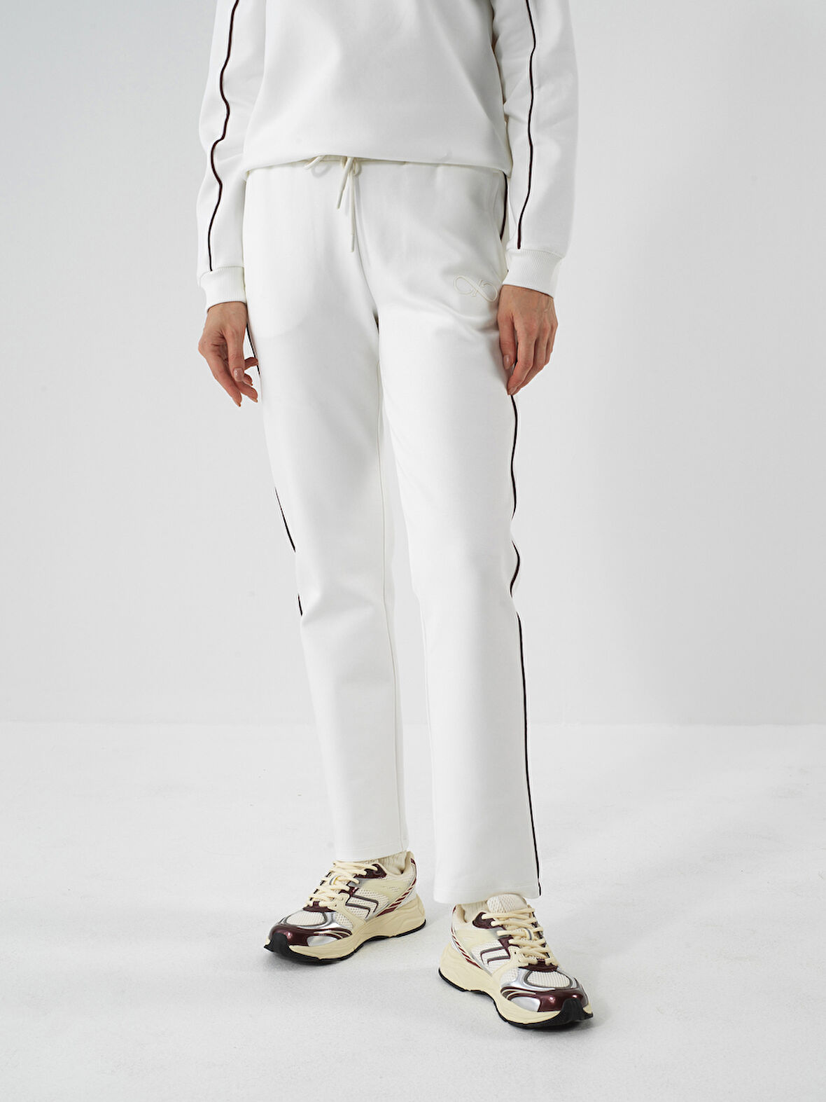 Xint Ekru Pamuk Dokulu Regular Fit Sweat Pantolon