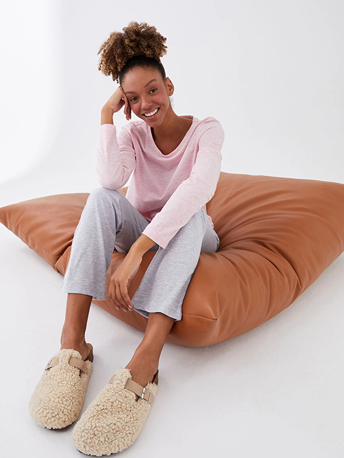 LCW DREAM Pembe Bisiklet Yaka Düz Uzun Kollu Kadın Pijama Takımı