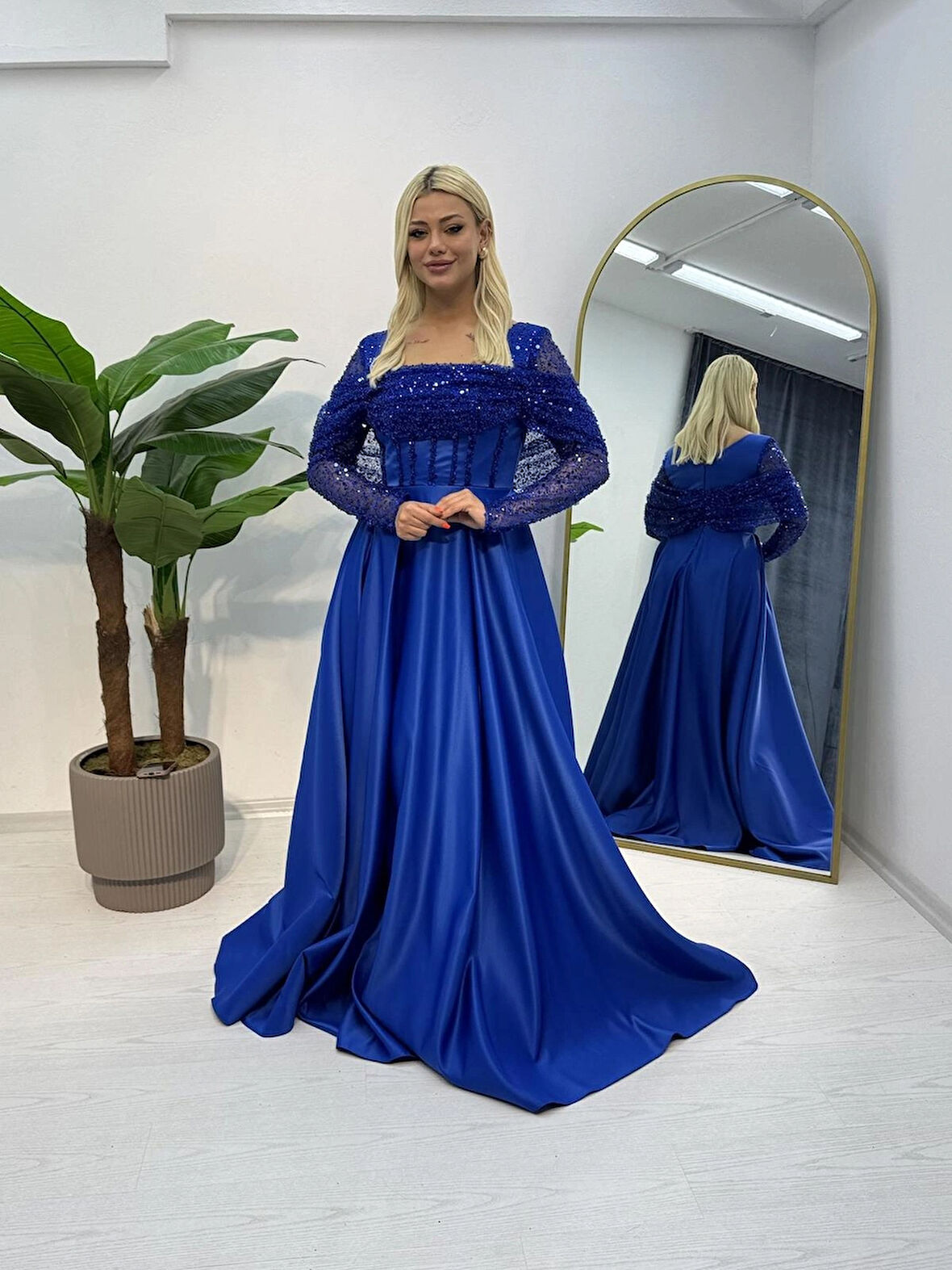 Uzun Kollu Saten Abiye