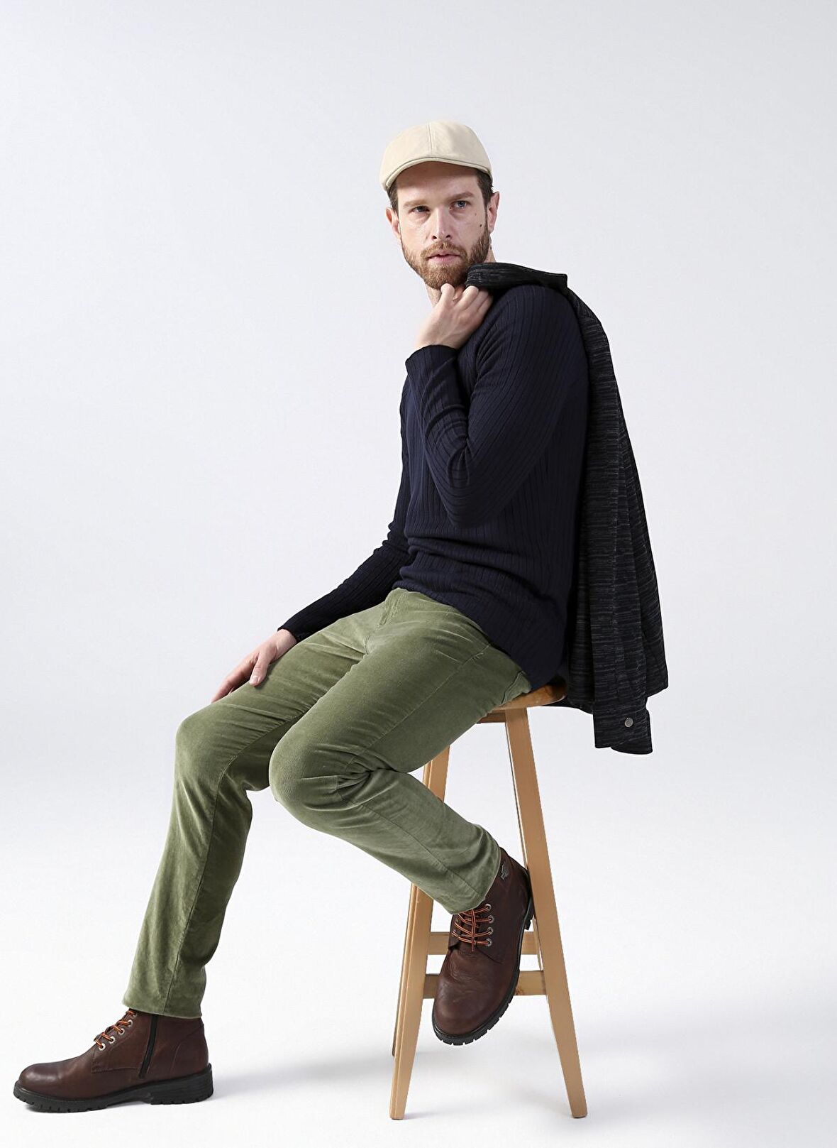 Fabrika Düşük Bel Dar Paça Haki Erkek Chino Pantolon LOVI