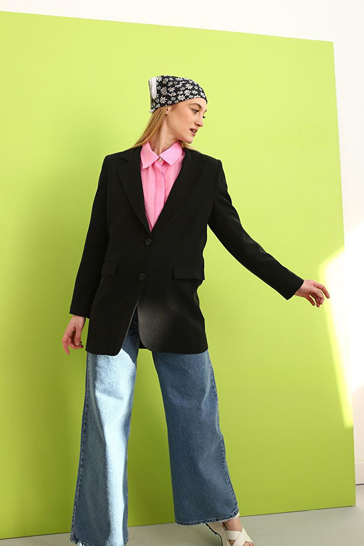 Siyah-Düğmeli Blazer Ceket