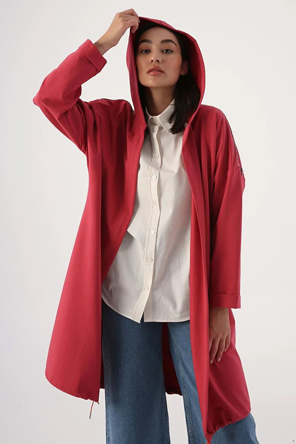 Gül01-Kapüşonlu Şerit Detaylı Salaş Hırka