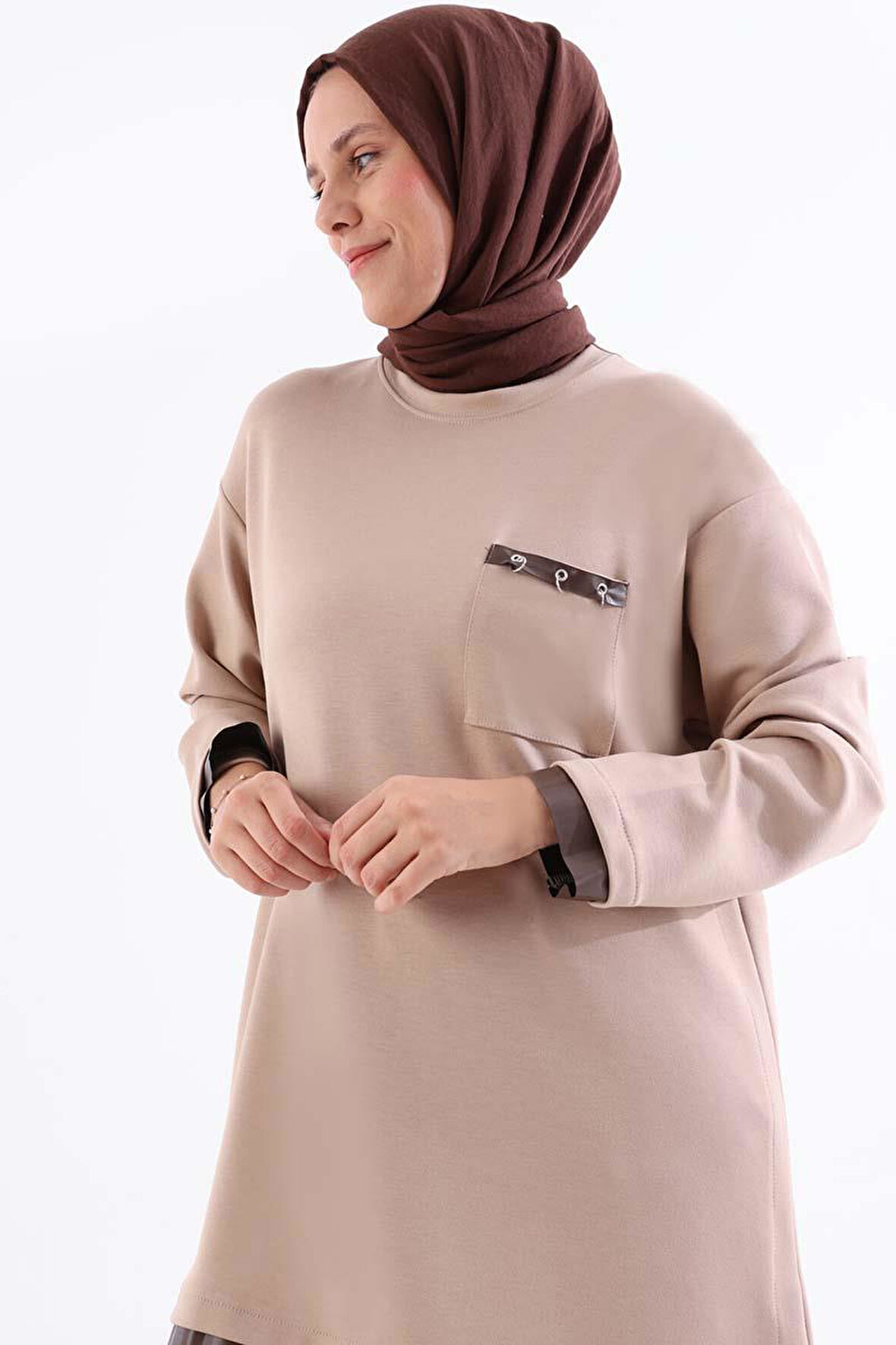 Koyu Bej-Deri Detaylı Tunik