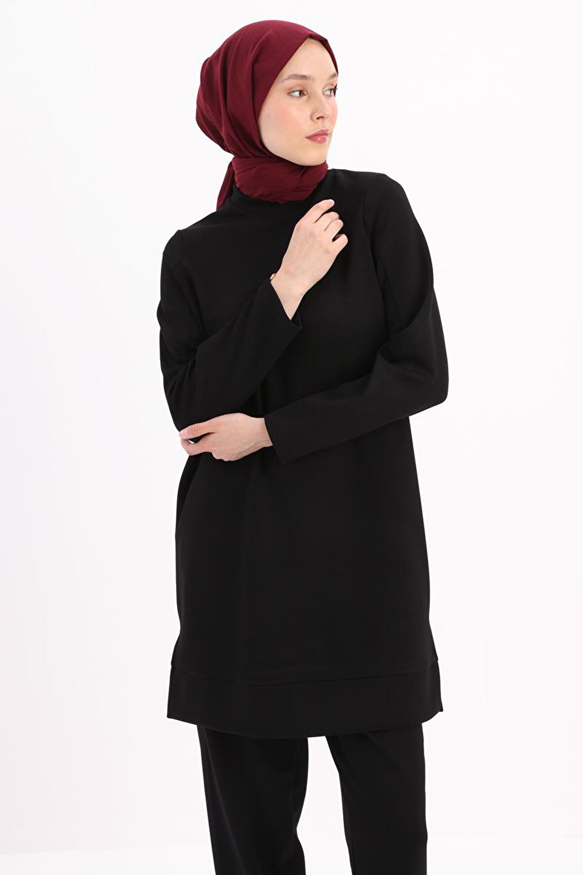 Siyah-Kolu Fermuarlı Tunik