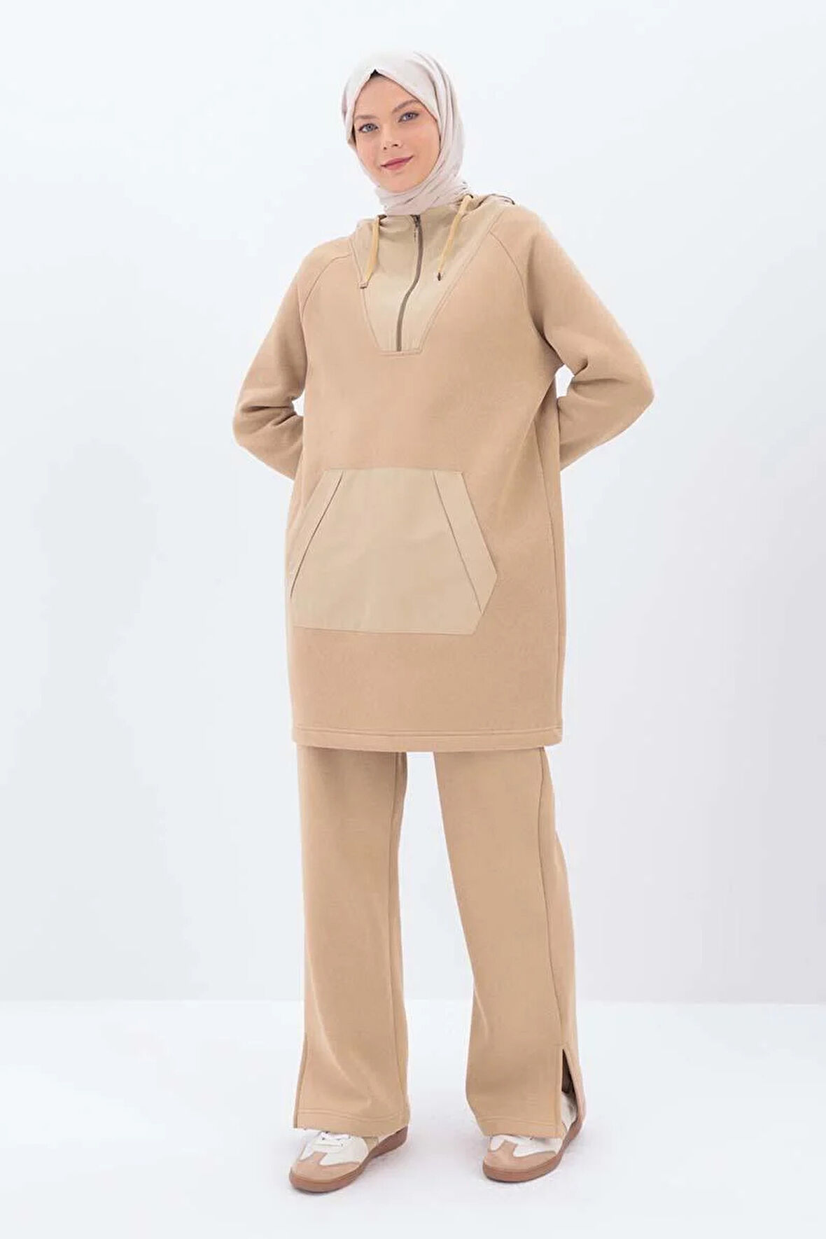 Bej-Garnili Kanguru Cepli Eşofman Takımı