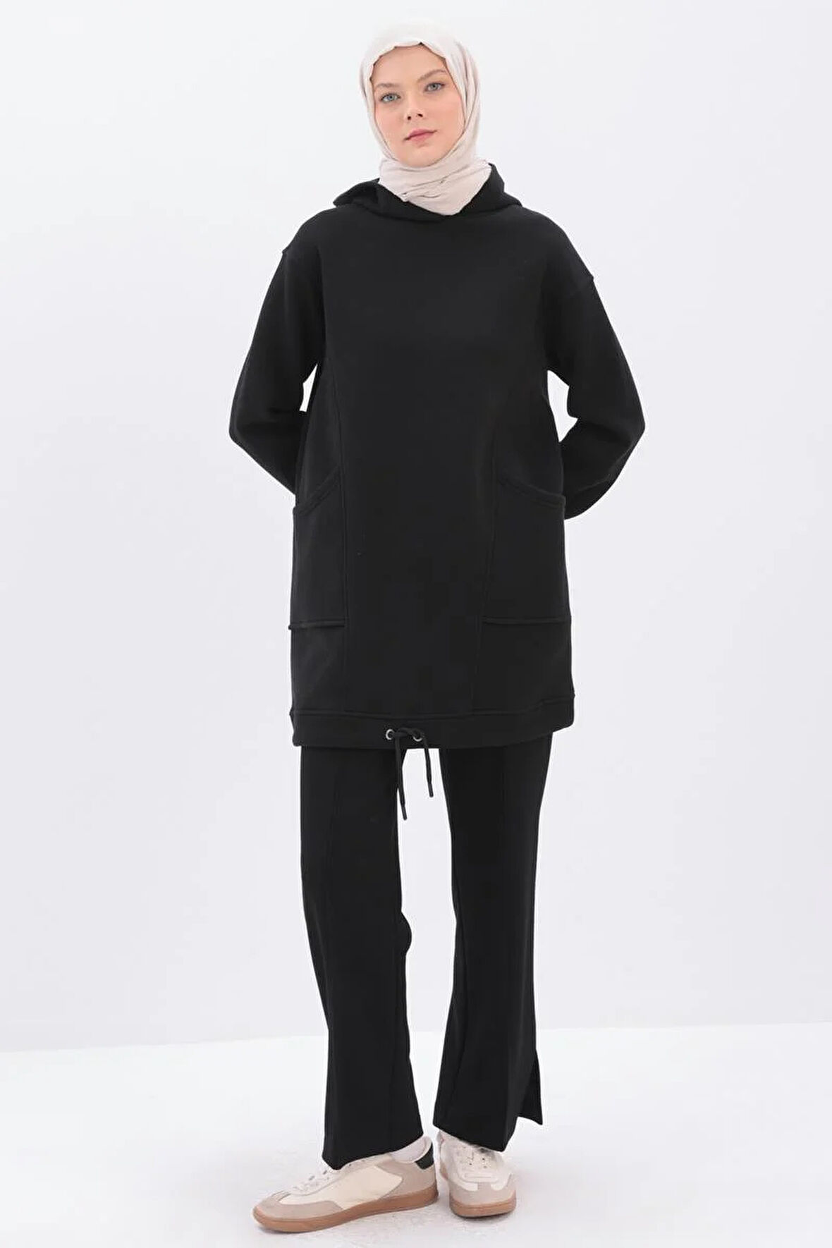 Siyah-Kulplu Kapüşonlu Sweat Tunik